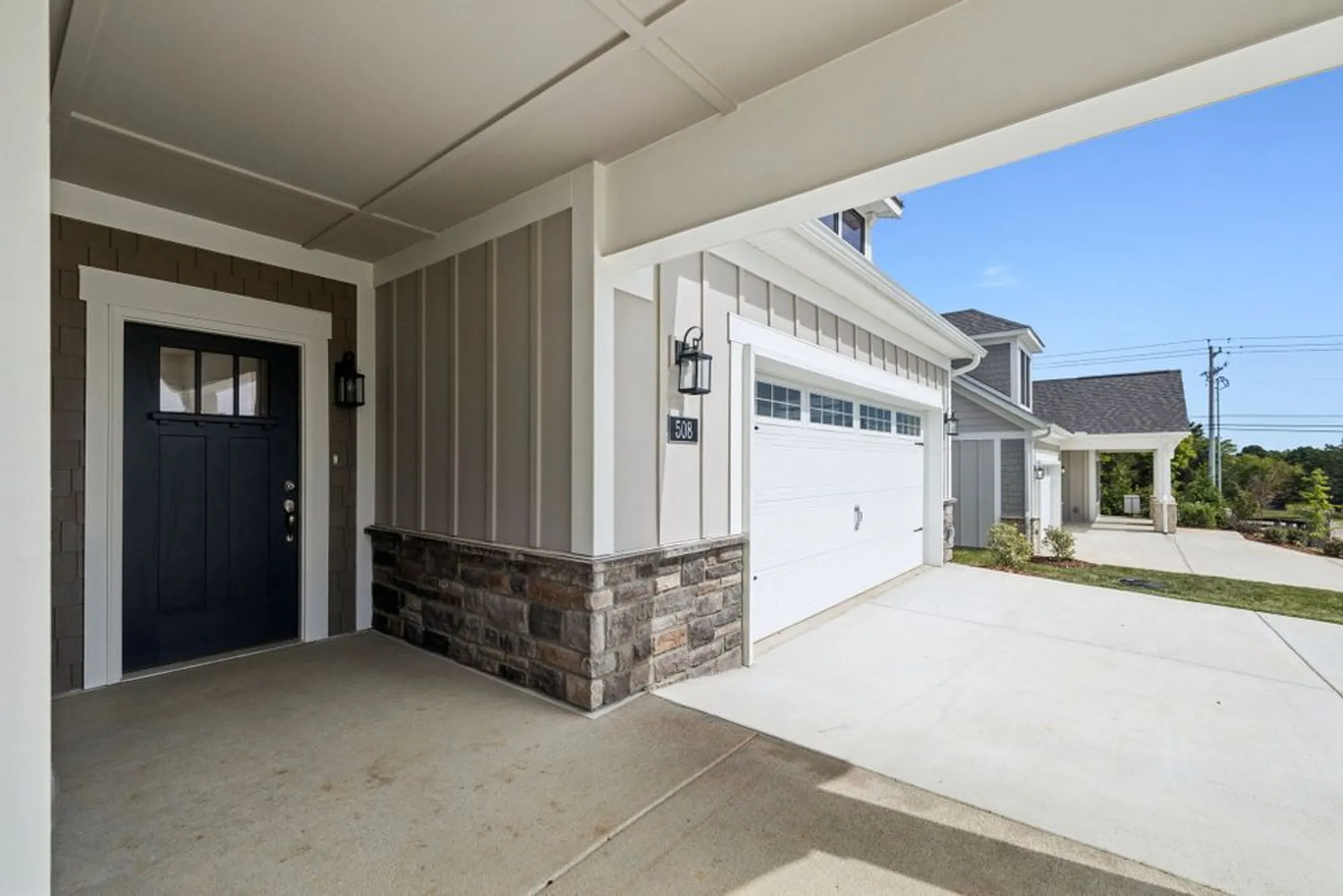 Property Slideshow image 7 of 60 | 508 restoration dr, Smyrna, TN, 37167