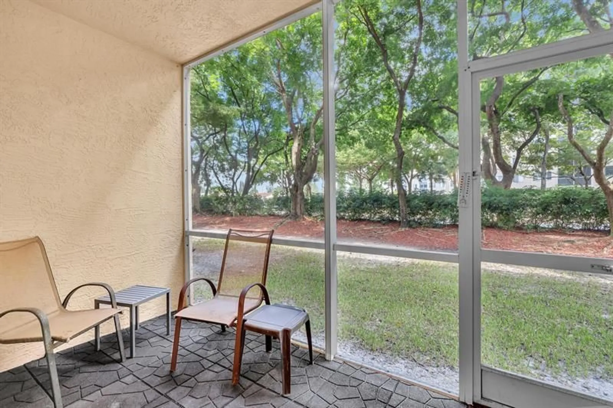 Property Slideshow image 42 of 78 | 7775 yardley dr apt 110, Tamarac, FL, 33321