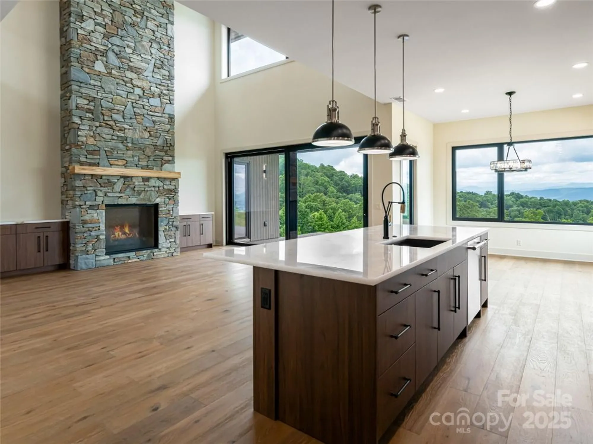 Property Slideshow image 15 of 47 | 24 s watchman dr, Hendersonville, NC, 28791