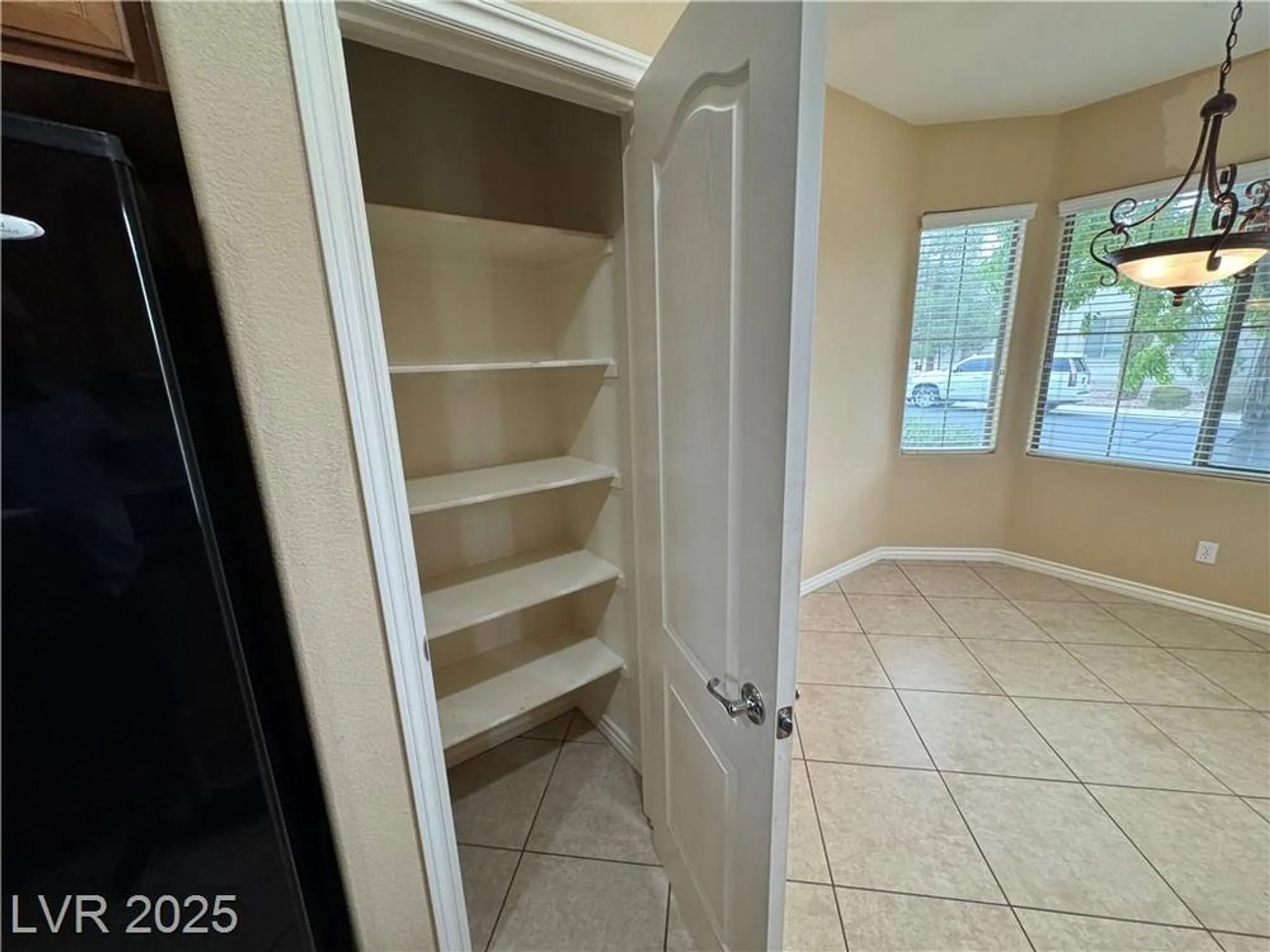 Property Slideshow image 6 of 64 | 5913 saratoga reserve st, North Las Vegas, NV, 89081