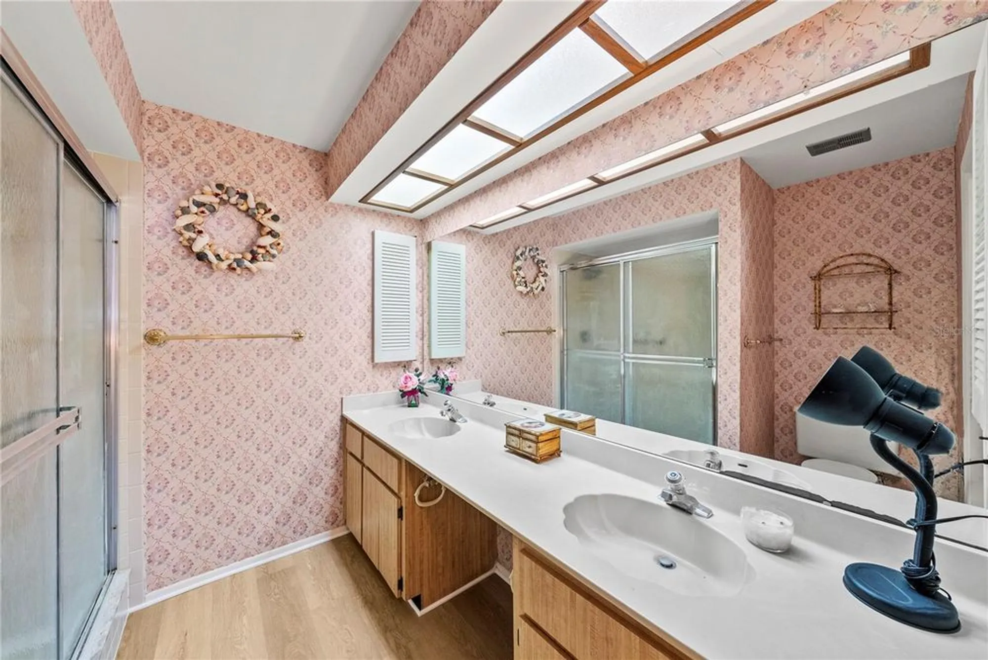 Property Slideshow image 37 of 100 | 3420 stonehaven ct d, Palm Harbor, FL, 34684