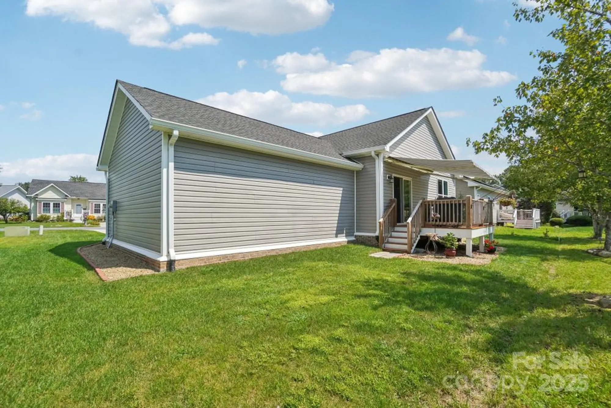 Property Slideshow image 21 of 23 | 244 beechnut dr, Hendersonville, NC, 28739