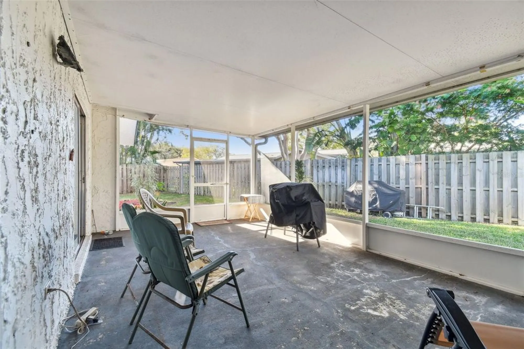 Property Slideshow image 56 of 82 | 918 windward way, Palm Harbor, FL, 34685