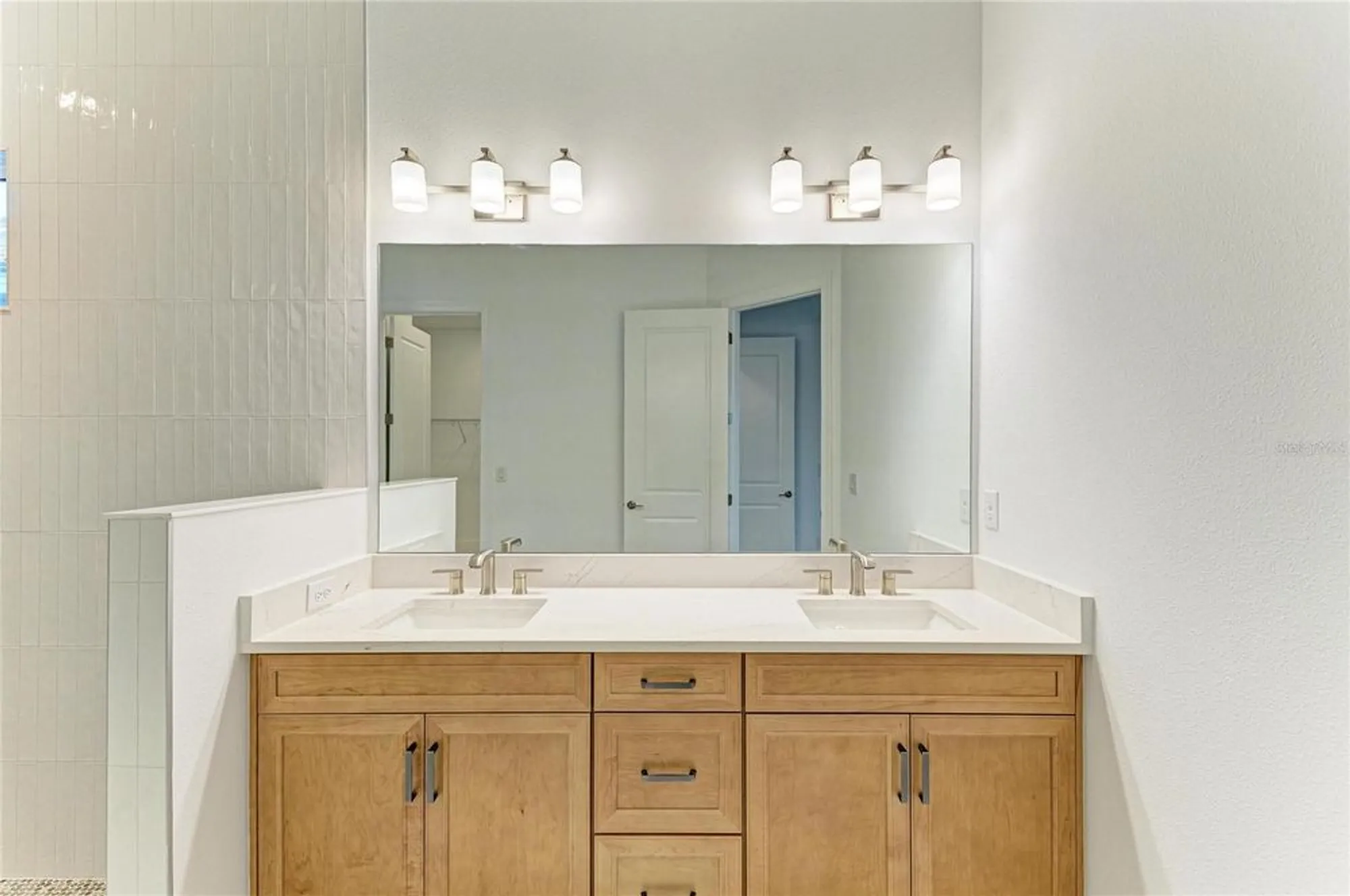 Property Slideshow image 33 of 72 | 3303 vicenza ct, Lakewood Ranch, FL, 34211