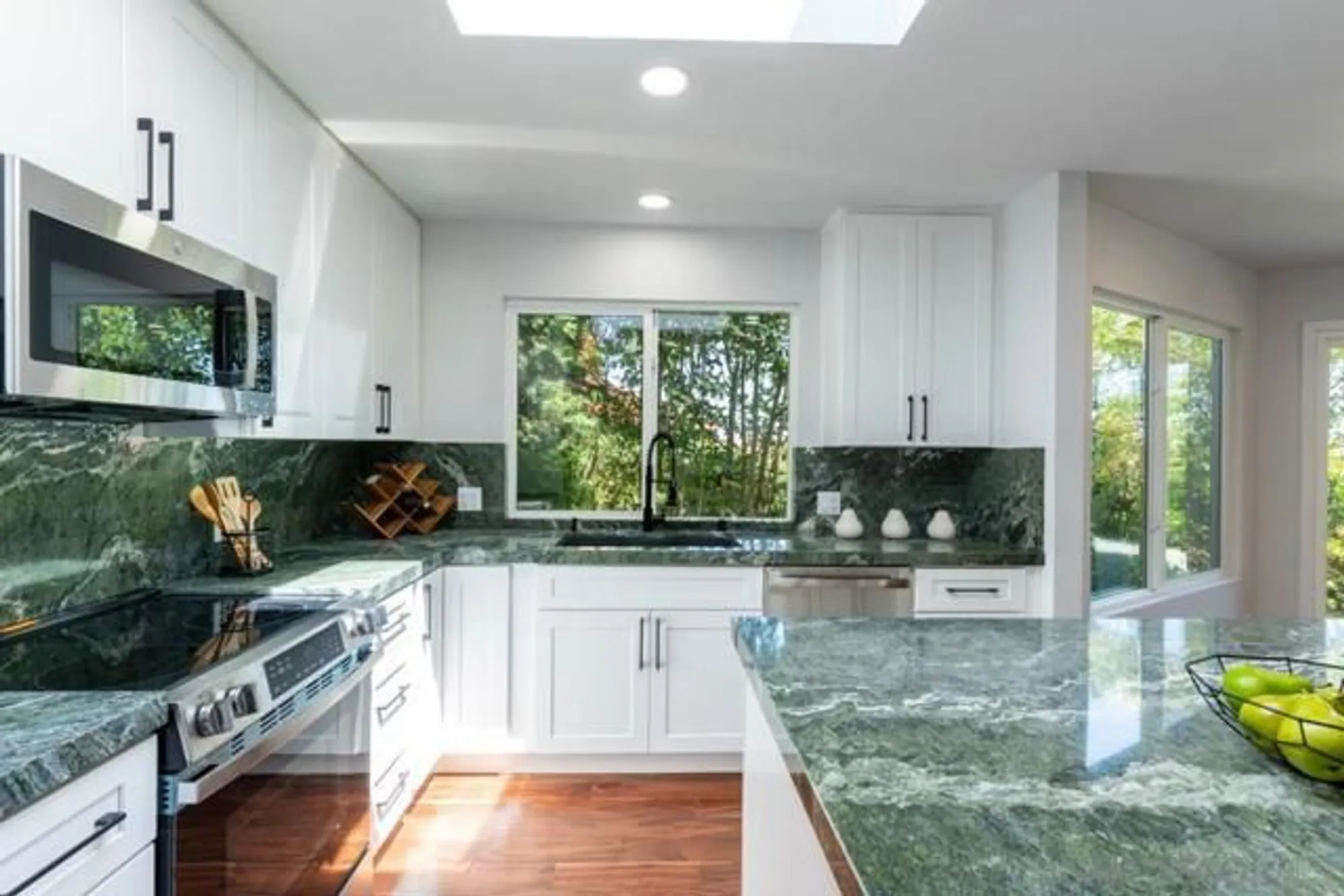 Property Slideshow image 10 of 70 | 907 ridge heights dr, Fallbrook, CA, 92028