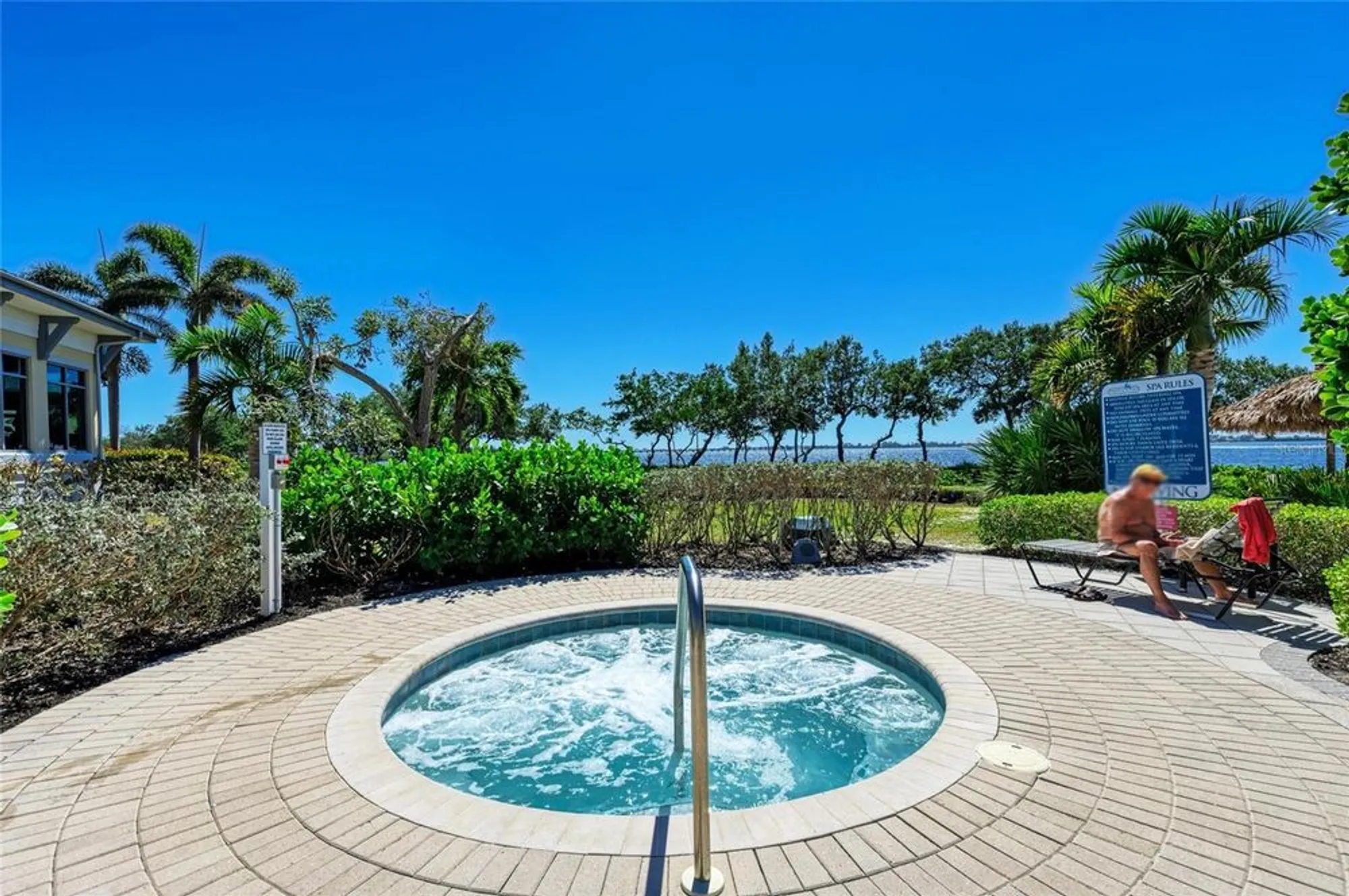 Property Slideshow image 87 of 100 | 387 aruba cir 301, Bradenton, FL, 34209