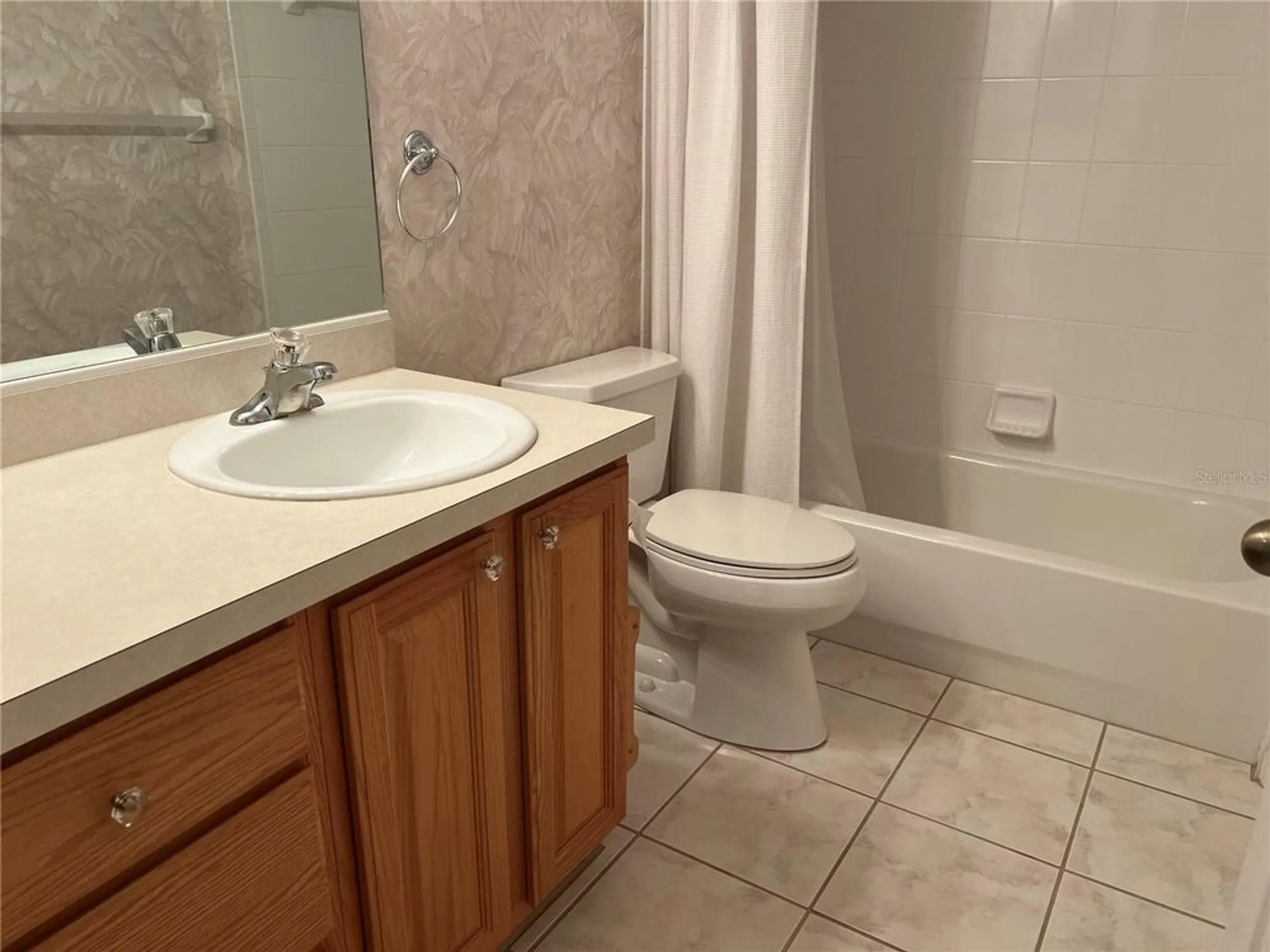 Property Slideshow image 16 of 70 | 669 waterford dr, Haines City, FL, 33844