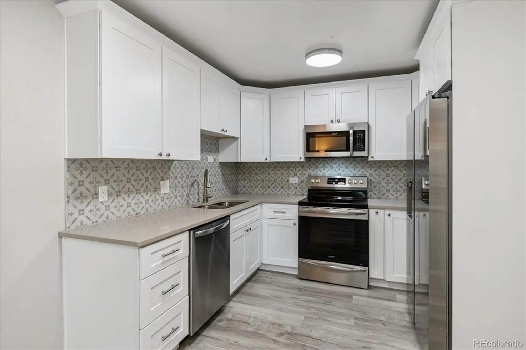 Property Slideshow image 2 of 21 | 695 s alton way 1c, Denver, CO, 80247