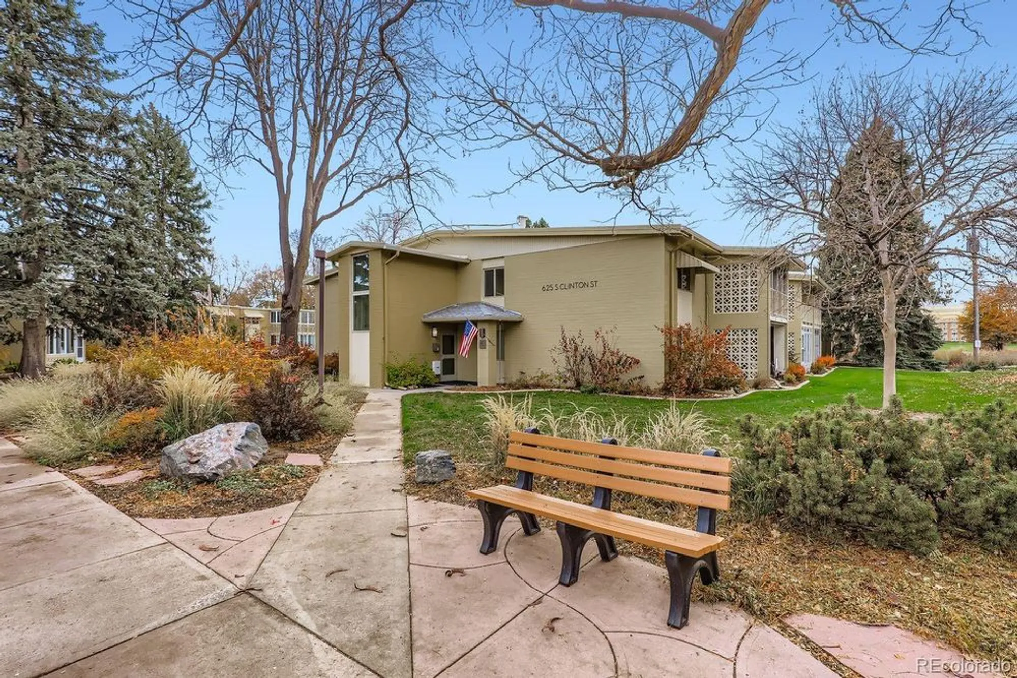Property Slideshow image 3 of 24 | 625 s clinton st 7b, Denver, CO, 80247