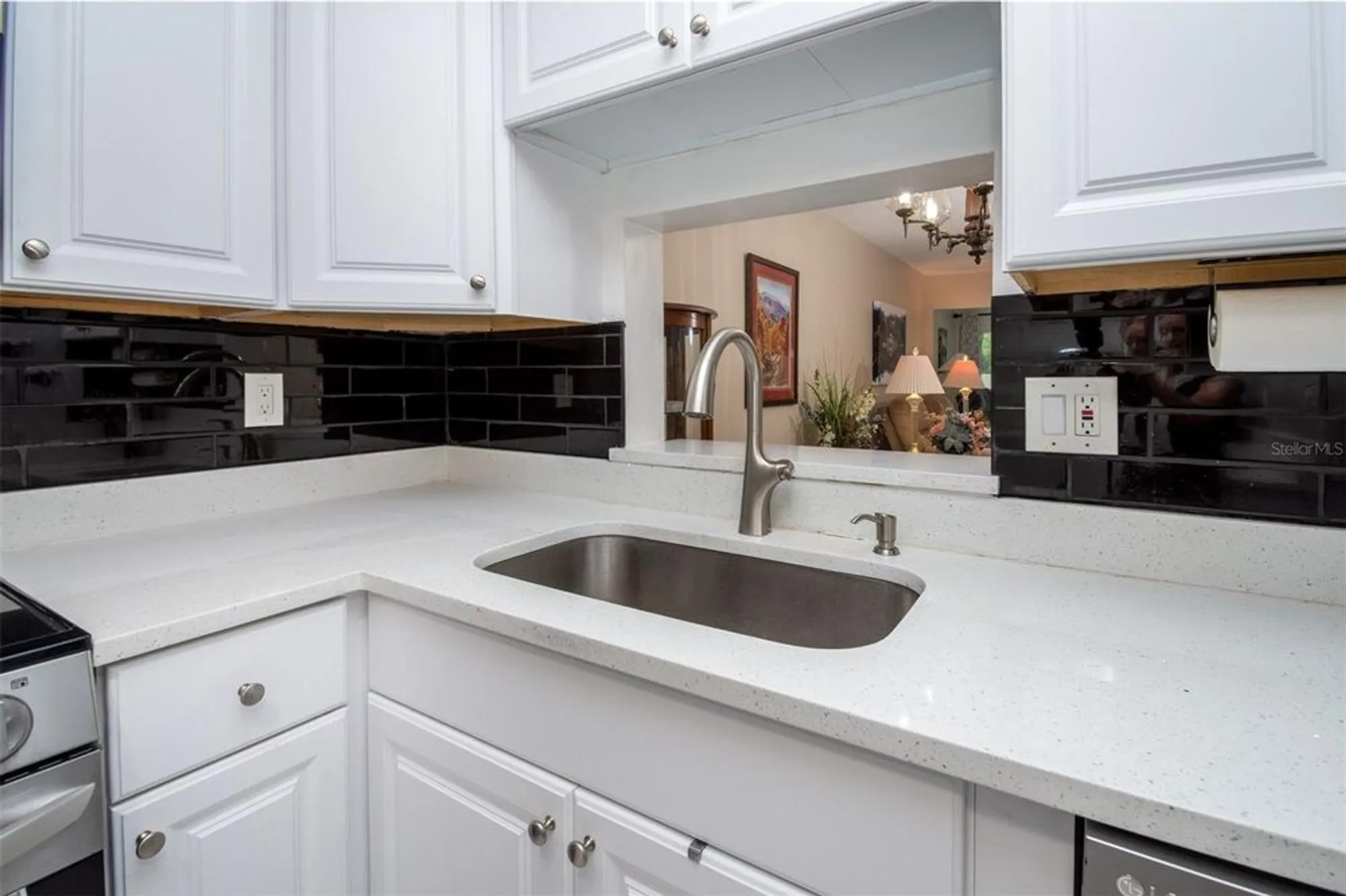 Property Slideshow image 12 of 84 | 1701 pinehurst rd apt 24b, Dunedin, FL, 34698
