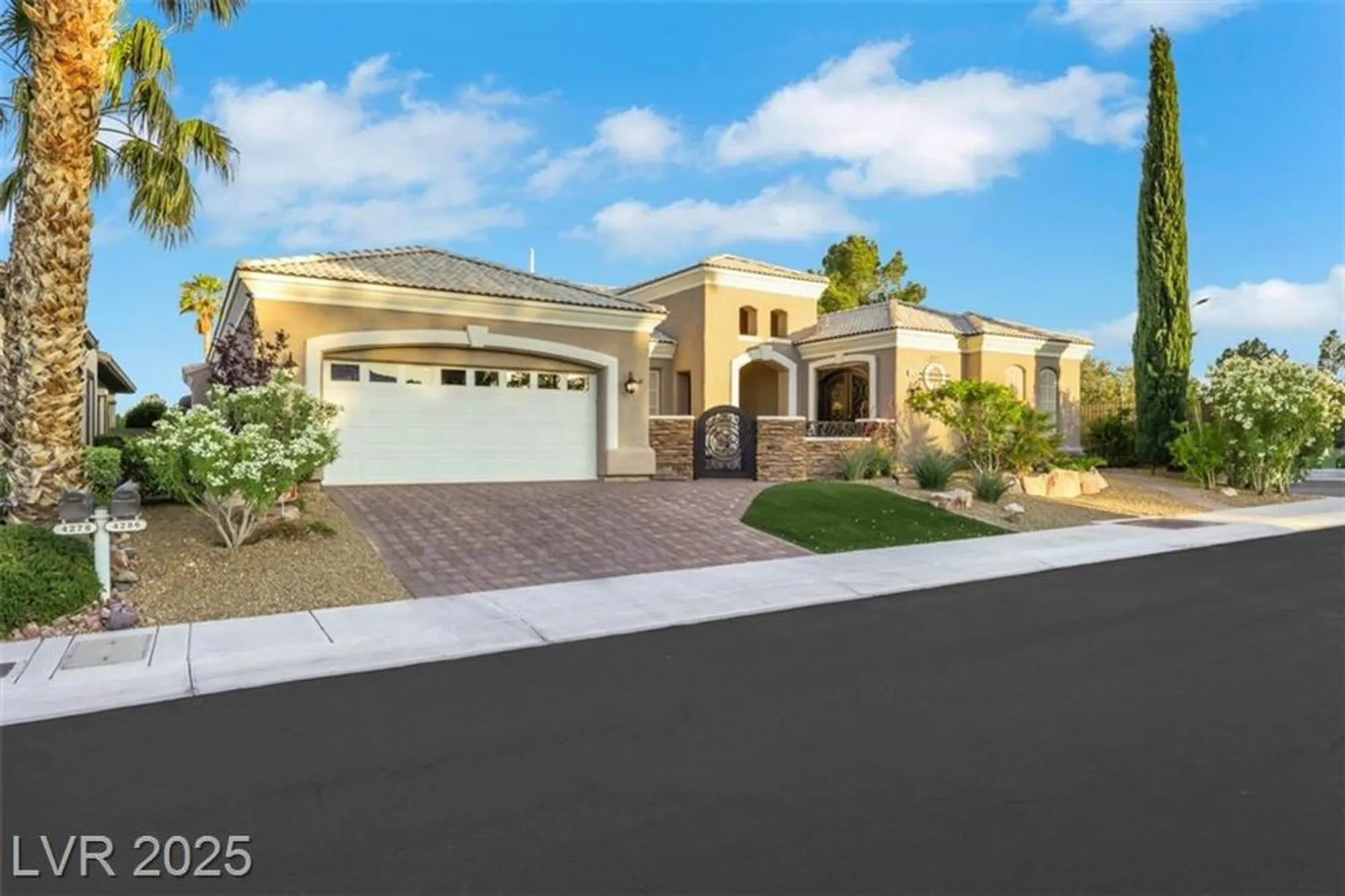 Property Slideshow image 4 of 63 | 4286 pacifico ln, Las Vegas, NV, 89135
