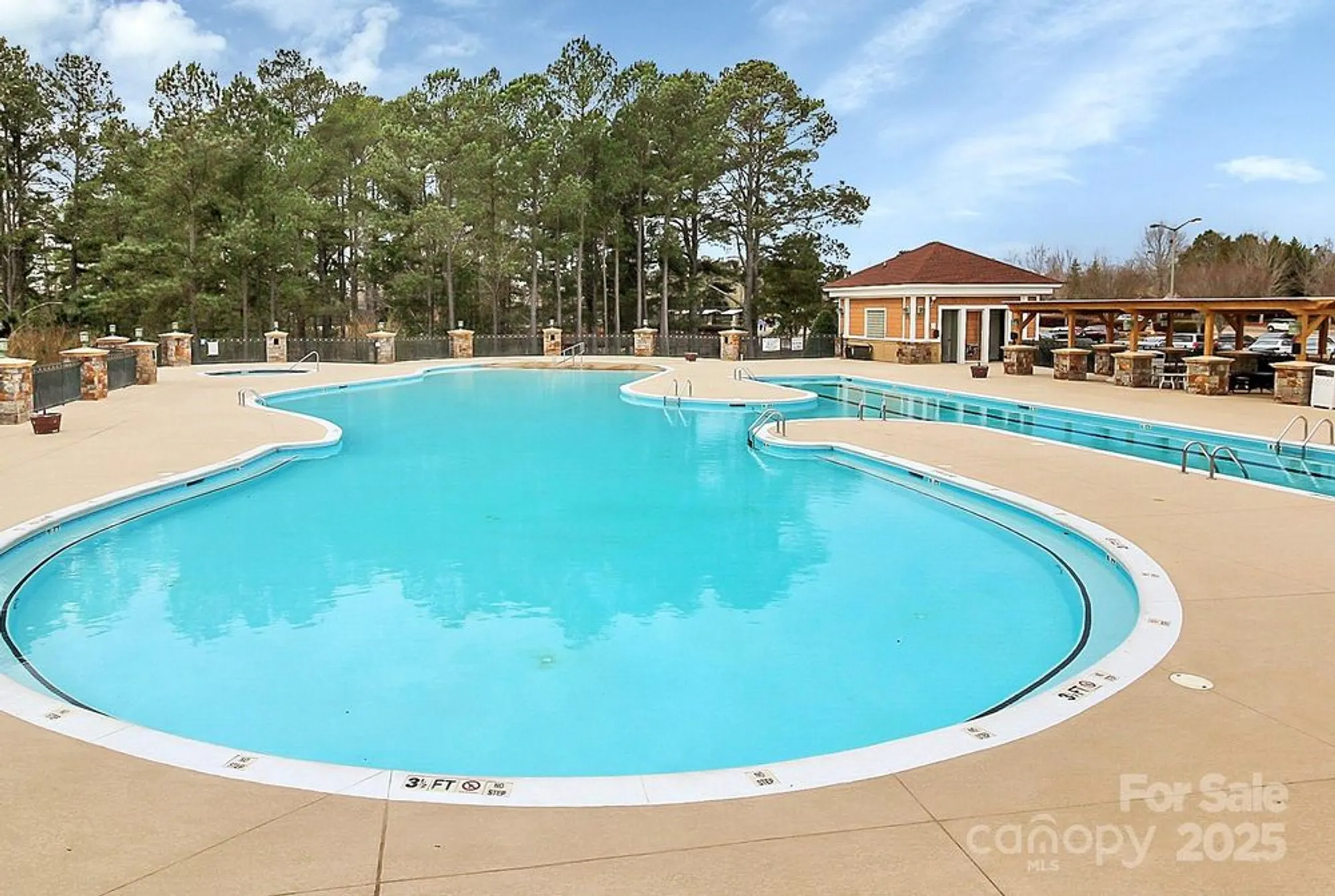 Property Slideshow image 39 of 48 | 911 lily magnolia ct, Fort Mill, SC, 29707