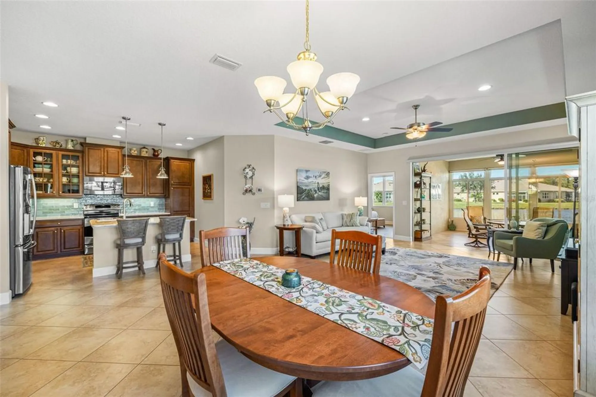 Property Slideshow image 8 of 74 | 2507 sapphire greens ln # 32, Sun City Center, FL, 33573