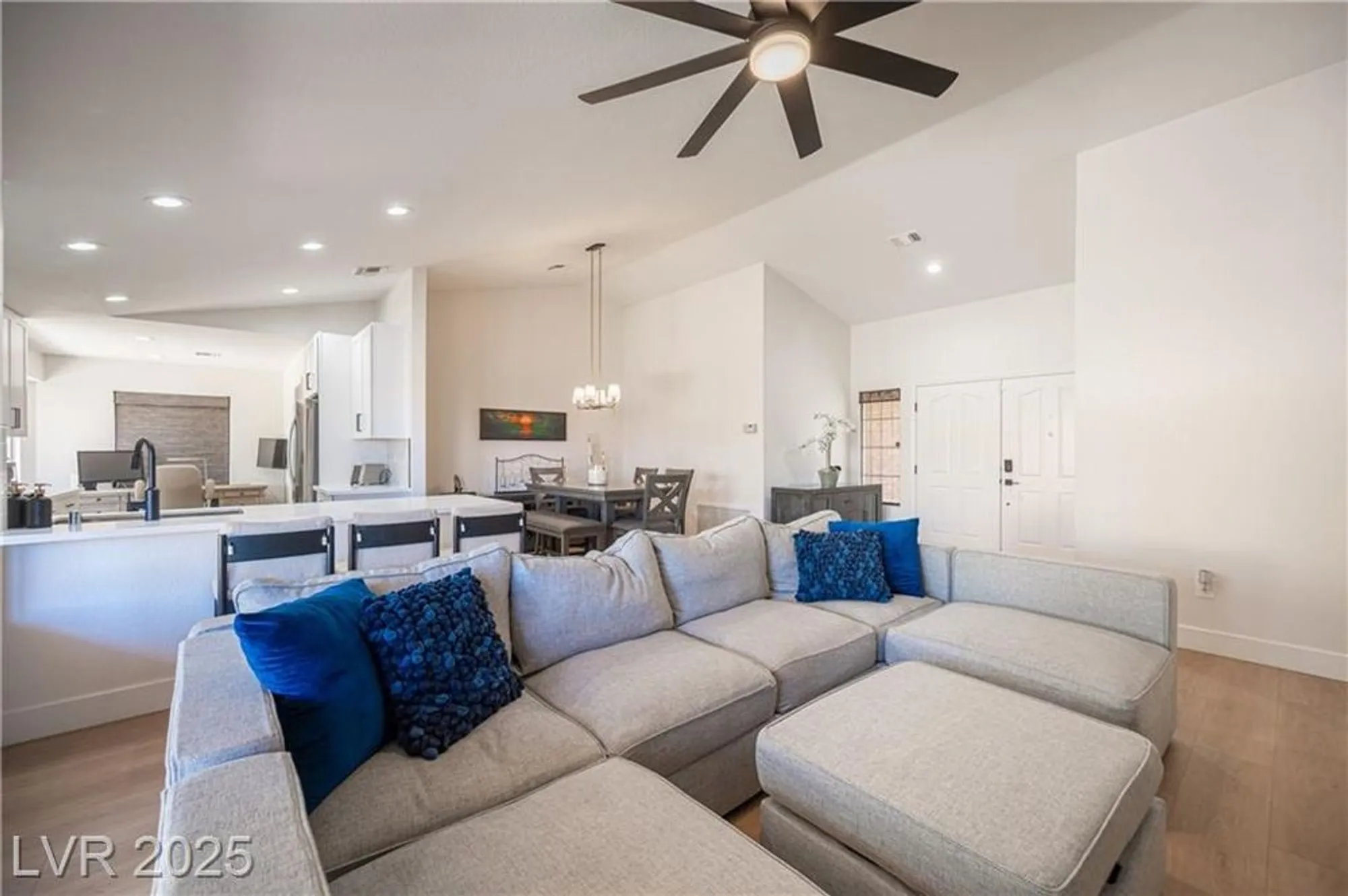 Property Slideshow image 21 of 72 | 2548 tumble brook dr, Las Vegas, NV, 89134
