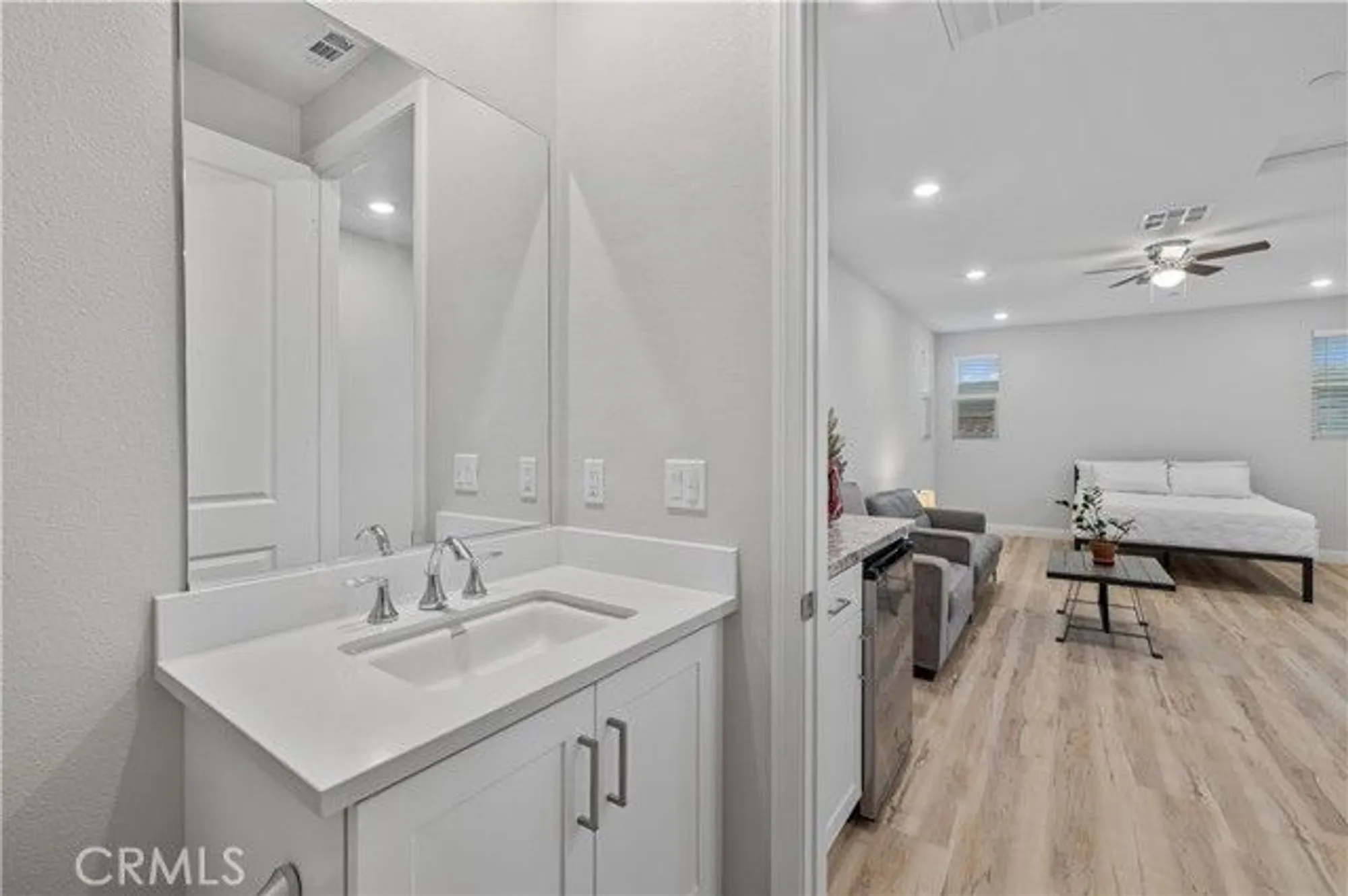 Property Slideshow image 39 of 55 | 20608 galloway dr, Santa Clarita, CA, 91350