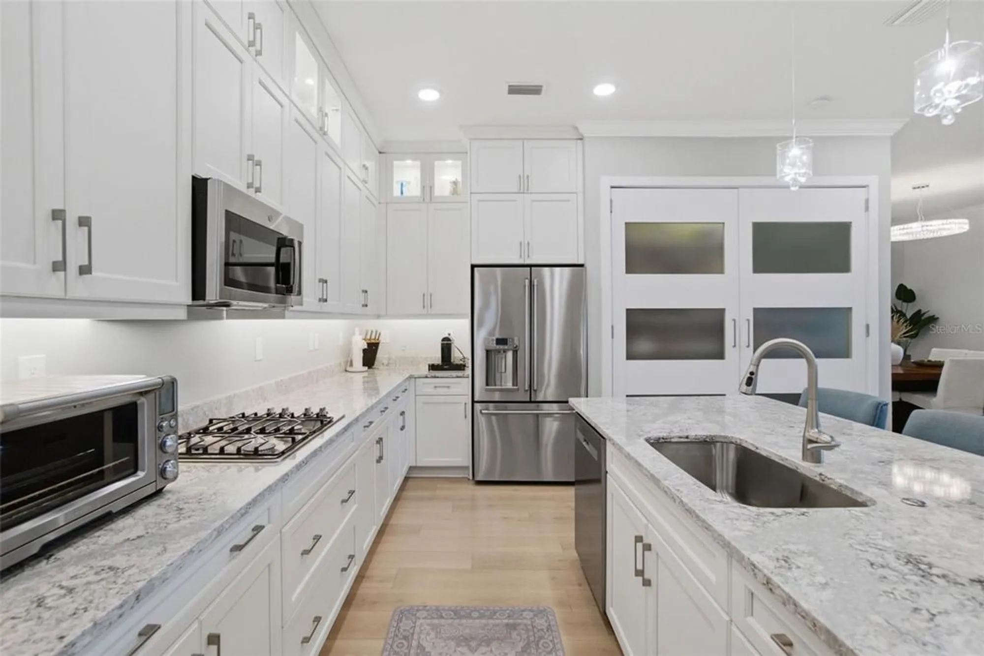 Property Slideshow image 20 of 71 | 5027 kiva cir, Bradenton, FL, 34211