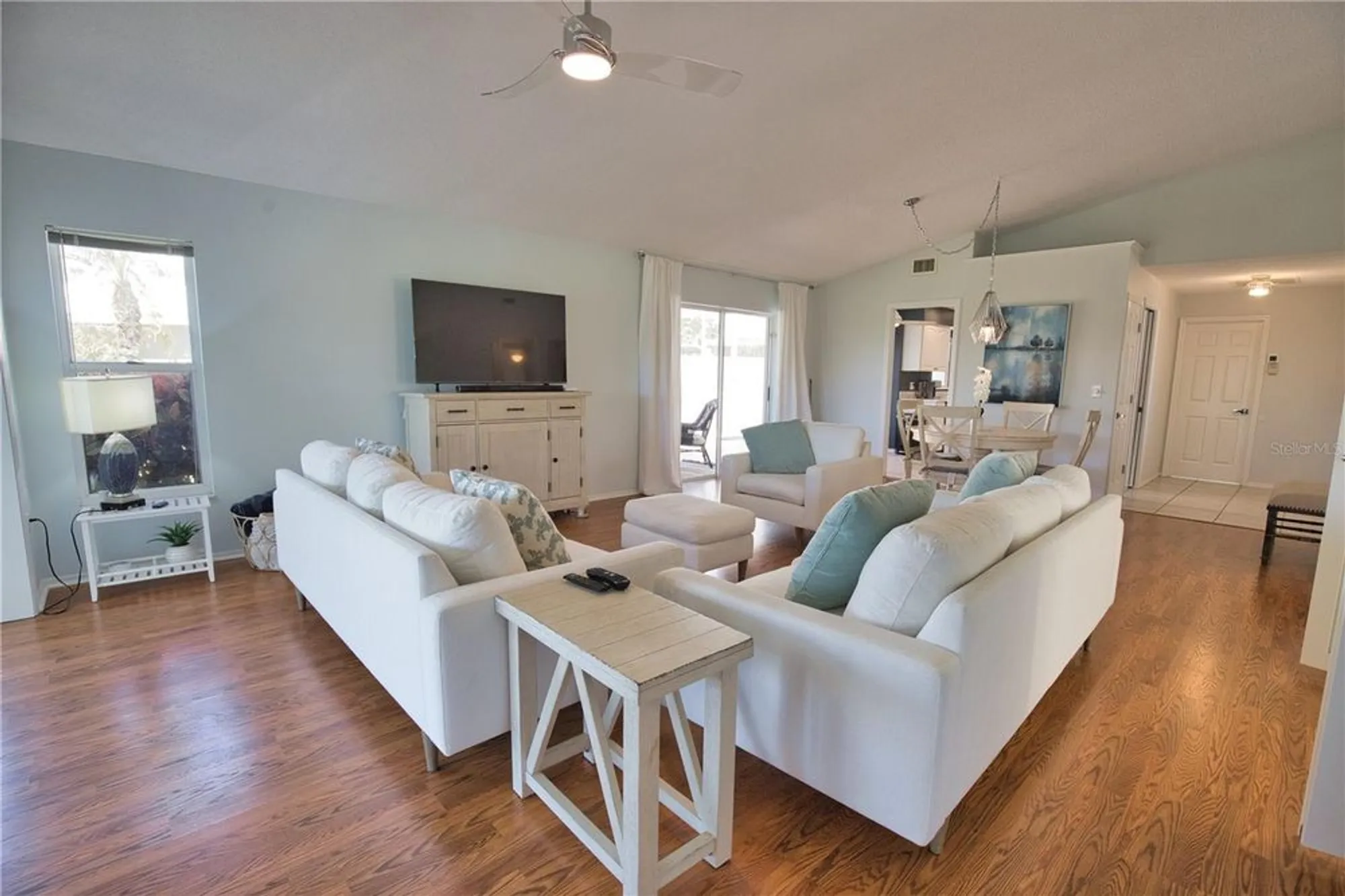 Property Slideshow image 12 of 46 | 698 harrington lake dr 9, Venice, FL, 34293