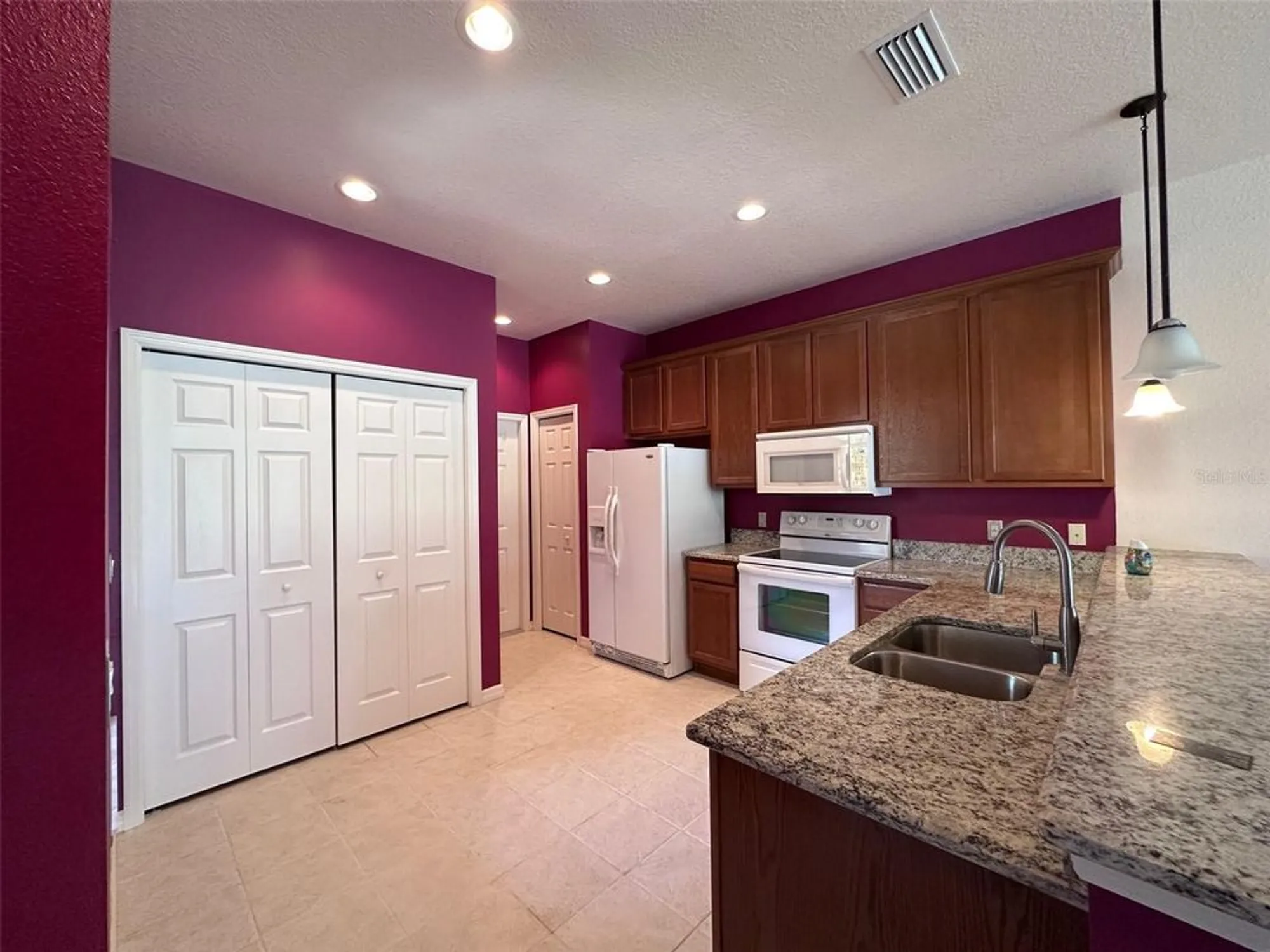Property Slideshow image 6 of 17 | 1224 vienna square dr, Winter Haven, FL, 33884