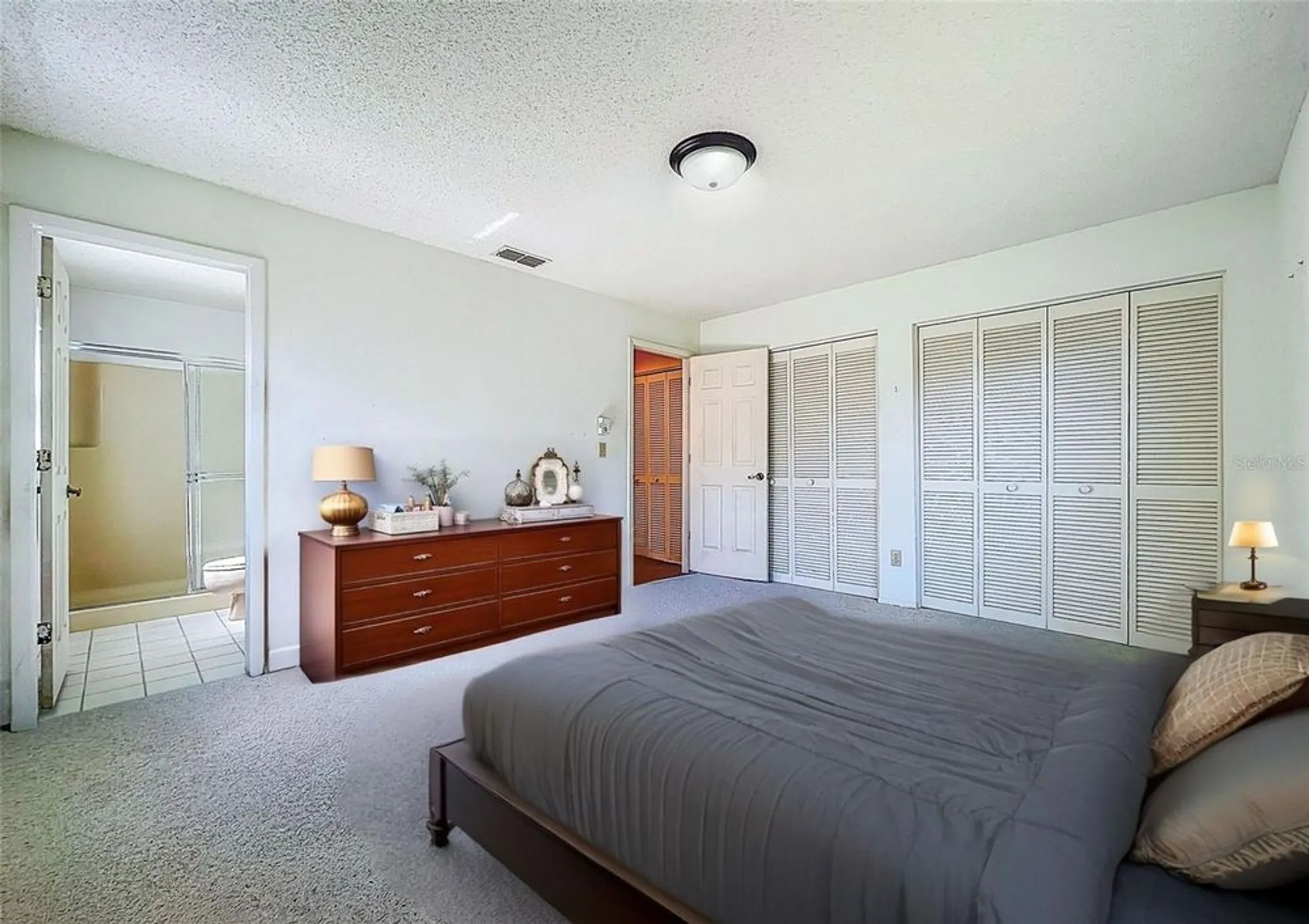 Property Slideshow image 27 of 51 | 1637 caledonia dr, Palm Harbor, FL, 34684