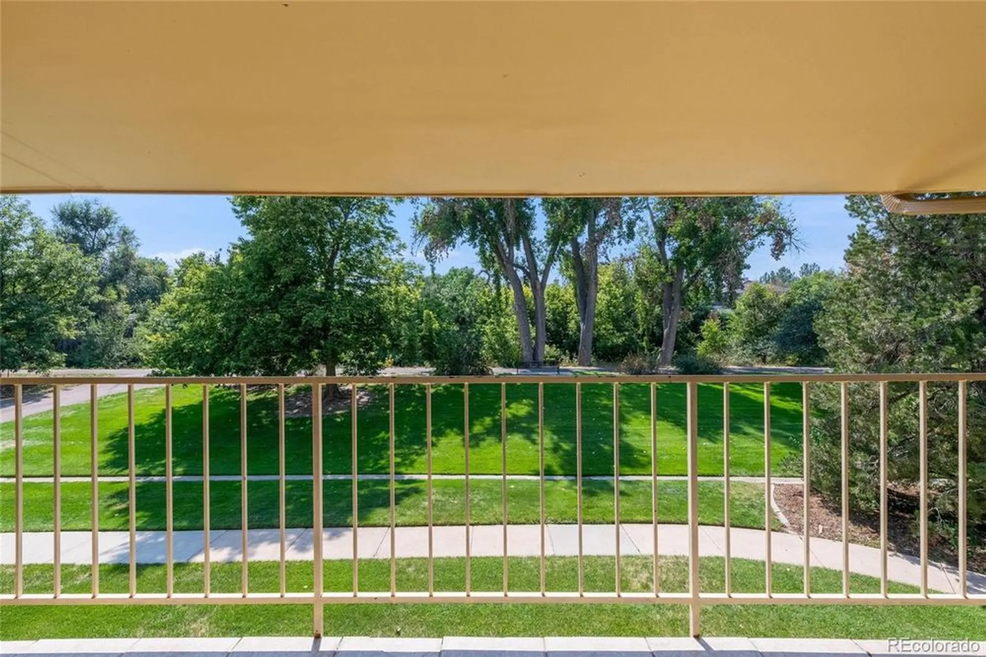 Property Slideshow image 2 of 19 | 765 s alton way 6b, Denver, CO, 80247
