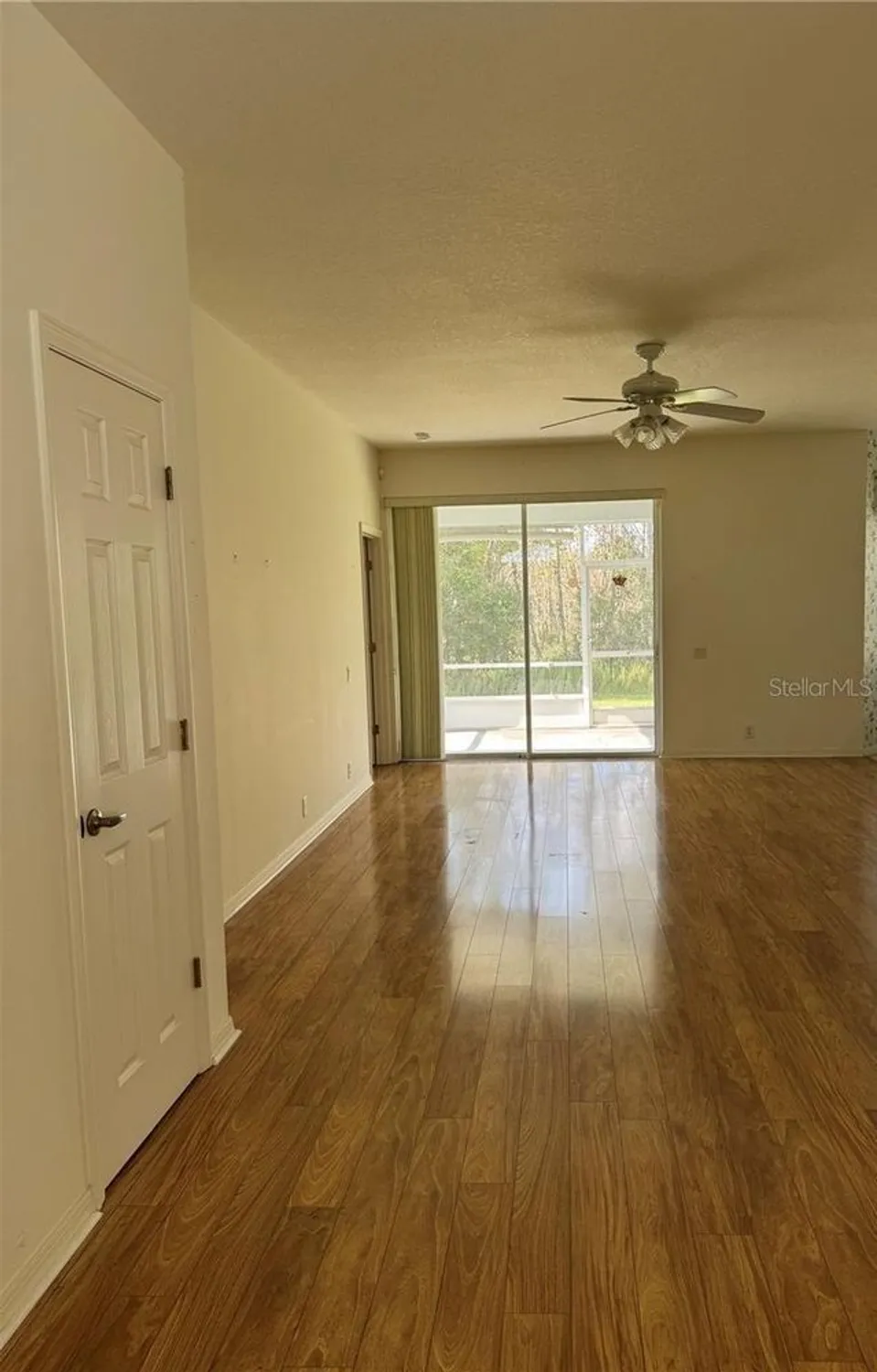 Property Slideshow image 10 of 27 | 3323 songbird ln, Lakeland, FL, 33811