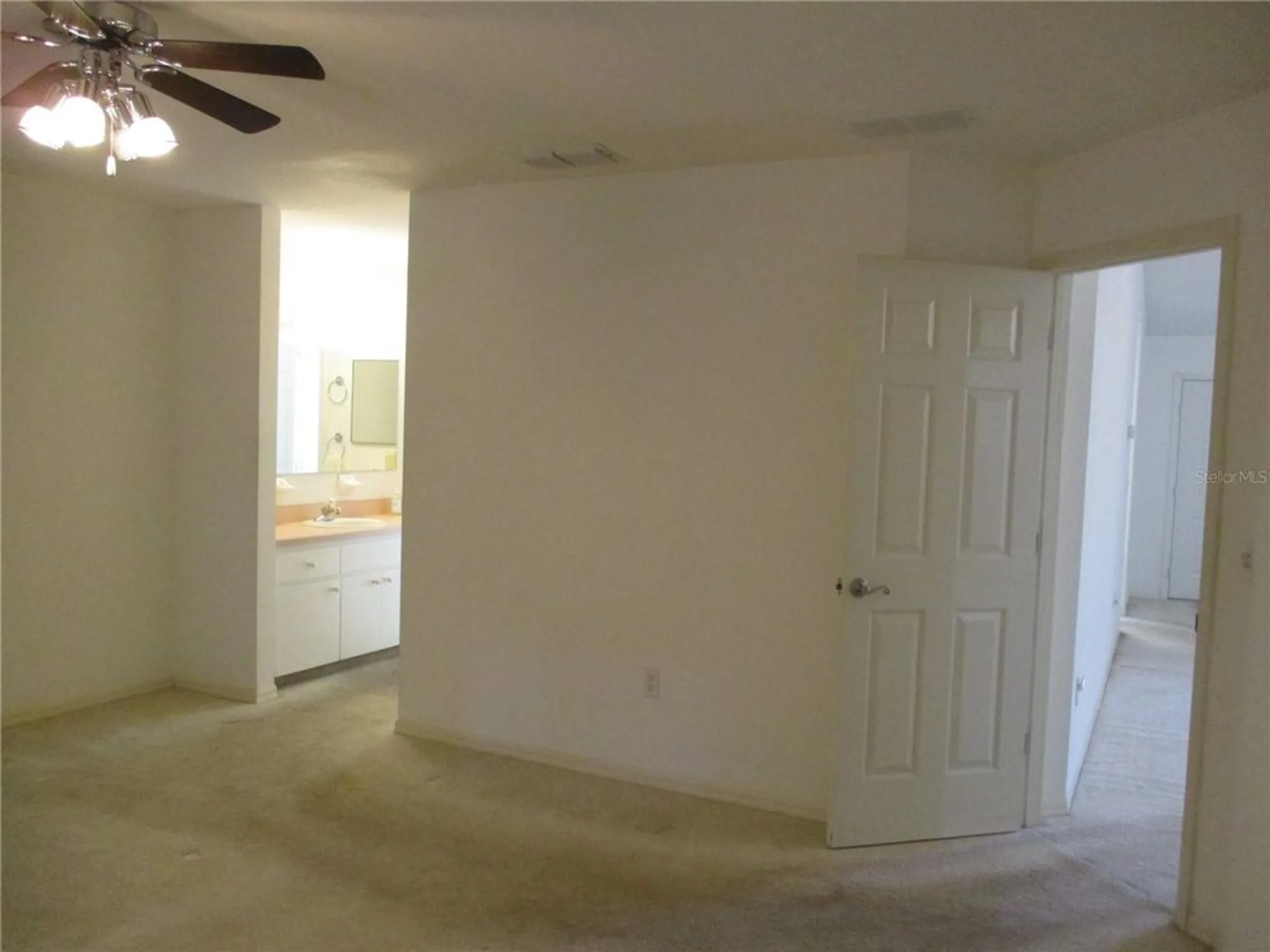 Property Slideshow image 21 of 77 | 14652 sw 112th cir, Dunnellon, FL, 34432