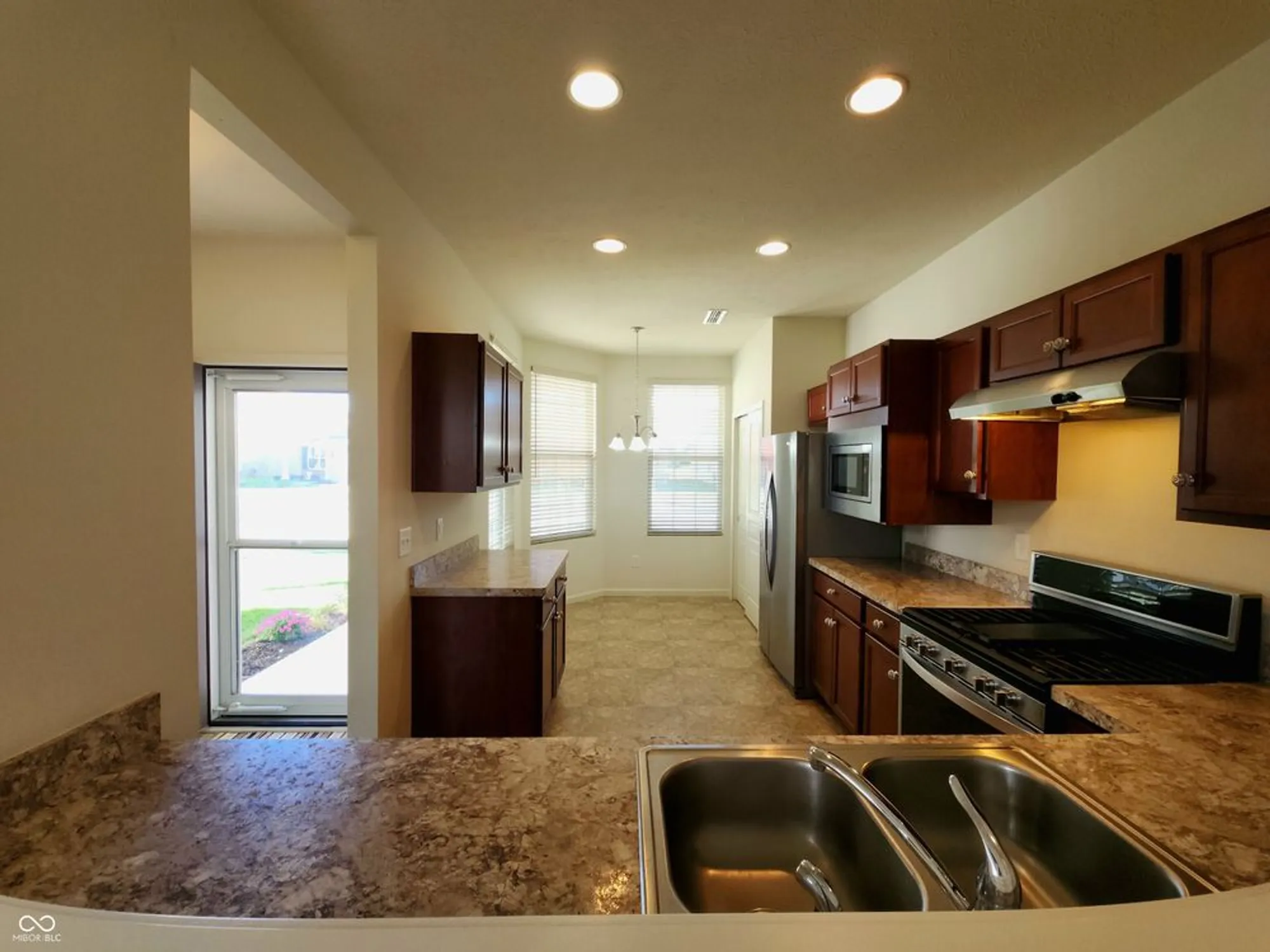 Property Slideshow image 7 of 56 | 4889 lilium dr, Plainfield, IN, 46168