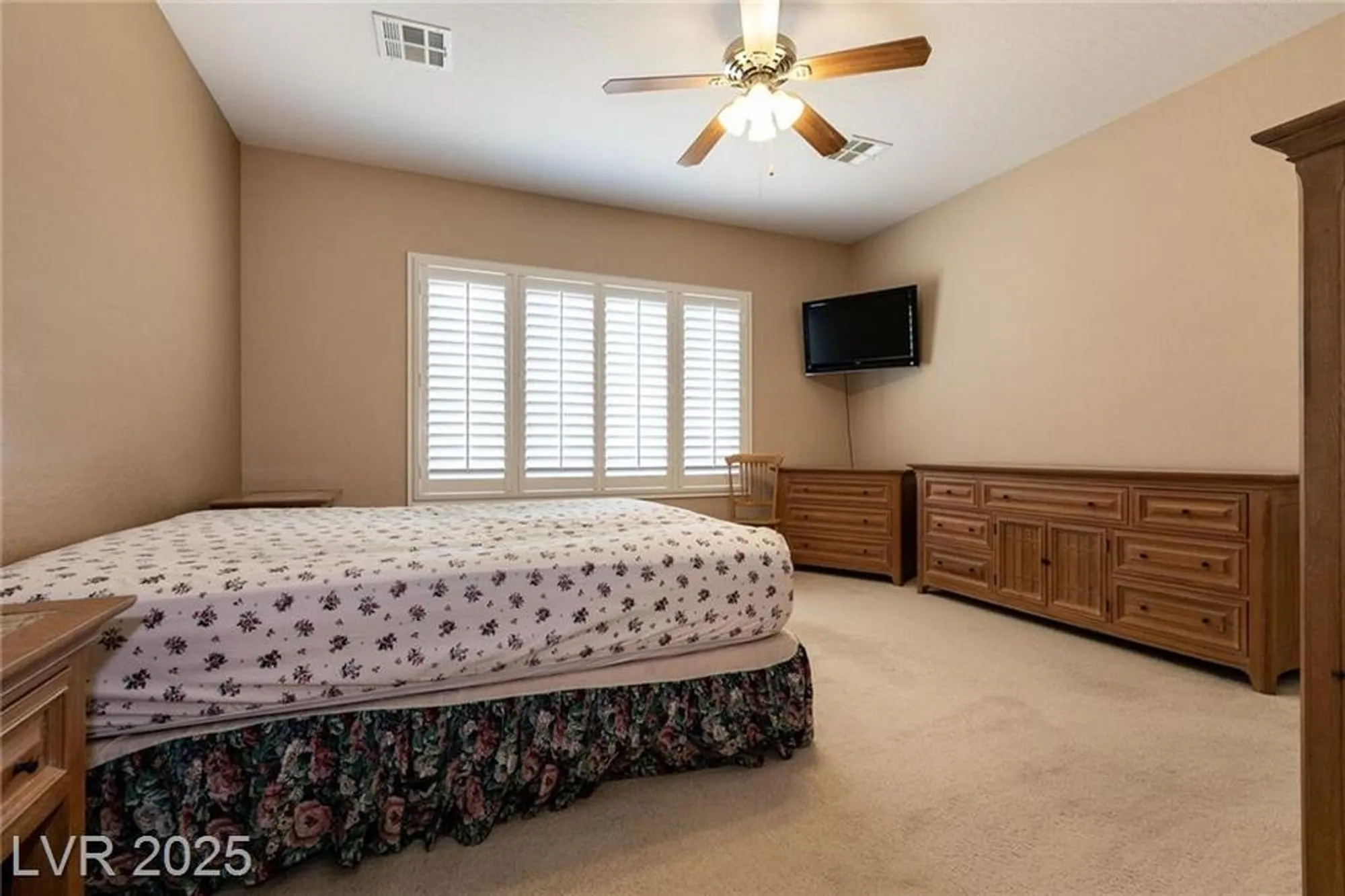 Property Slideshow image 22 of 58 | 7804 island rail dr, North Las Vegas, NV, 89084