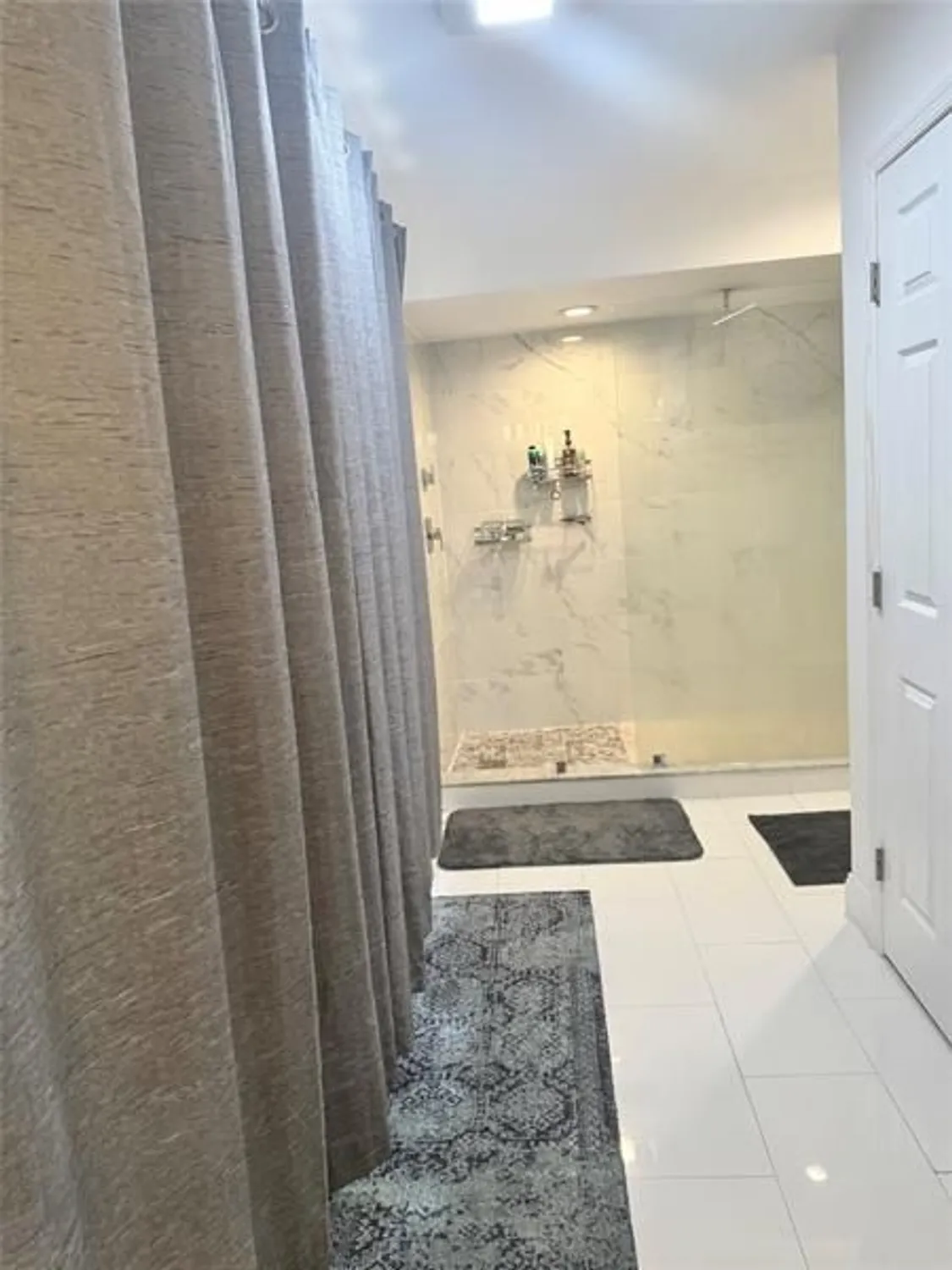 Property Slideshow image 5 of 49 | 3500 twin lakes ter apt 206, Fort Pierce, FL, 34951