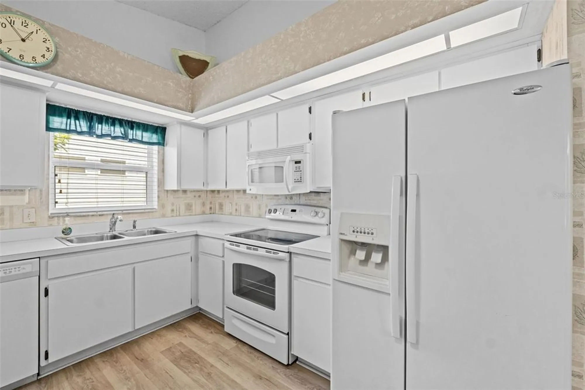 Property Slideshow image 15 of 47 | 3341 highland fairways blvd, Lakeland, FL, 33810