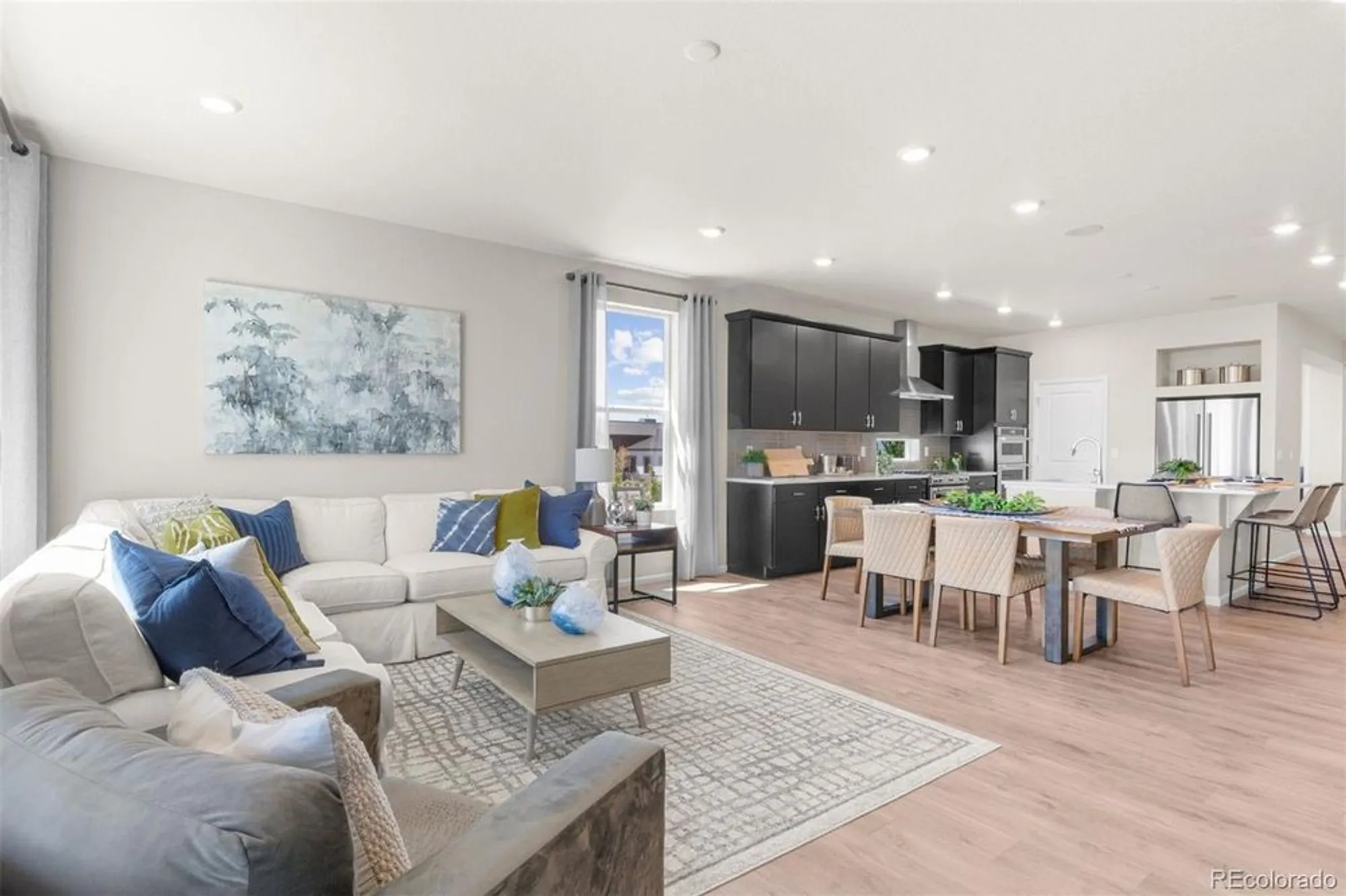 Property Slideshow image 11 of 33 | 22324 e 49th pl, Aurora, CO, 80019