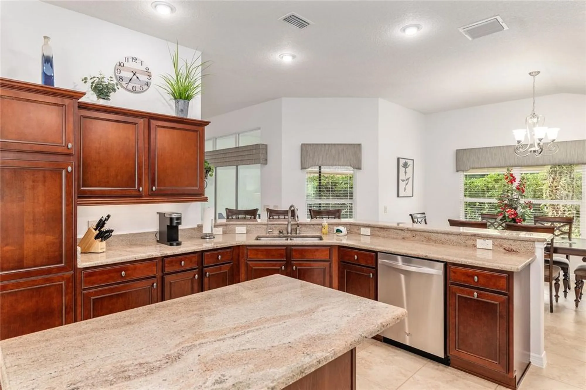 Property Slideshow image 25 of 80 | 825 ulelah st, The Villages, FL, 32163