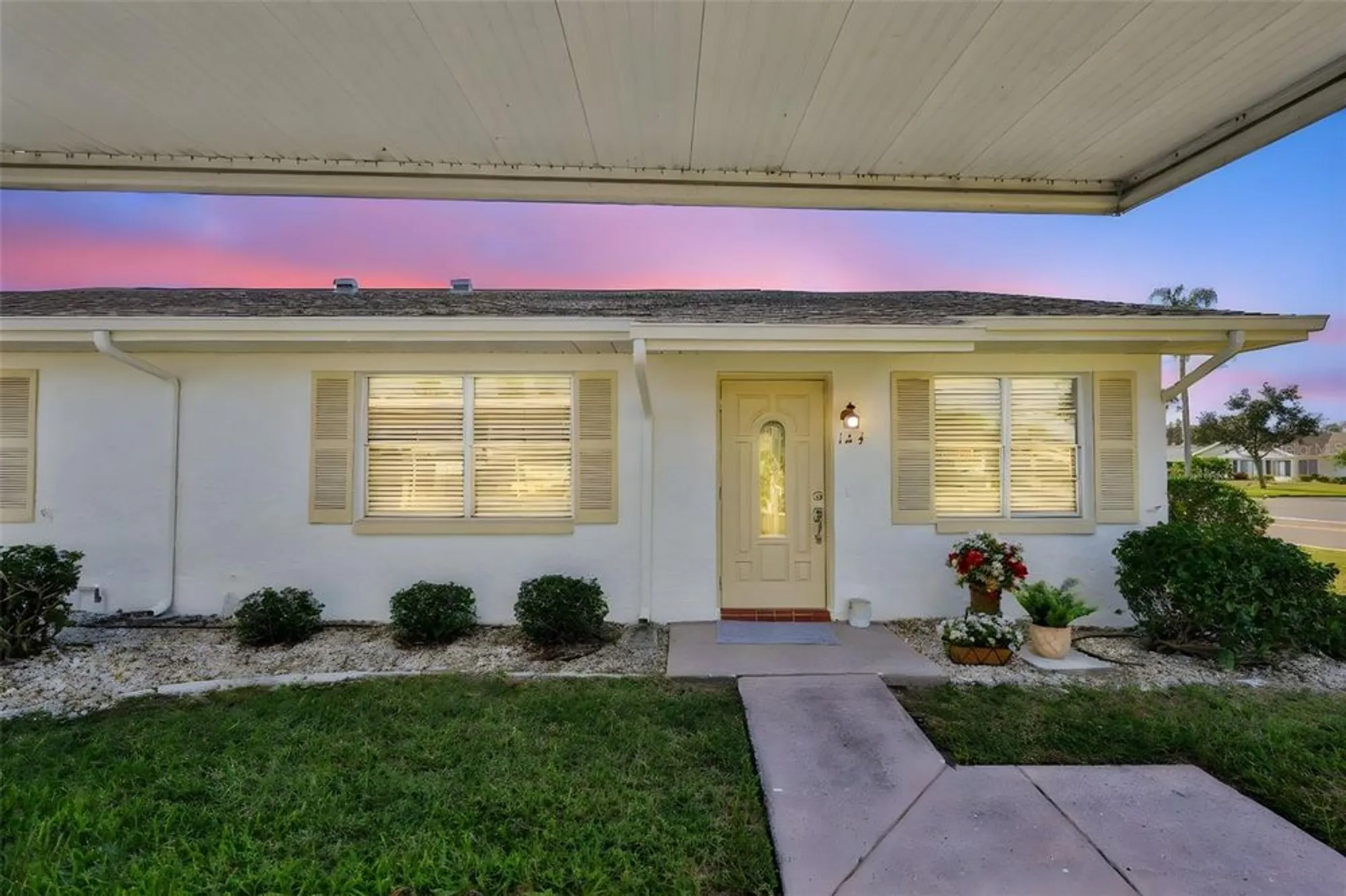 Property Slideshow image 4 of 38 | 124 gloucester blvd 355j, Sun City Center, FL, 33573