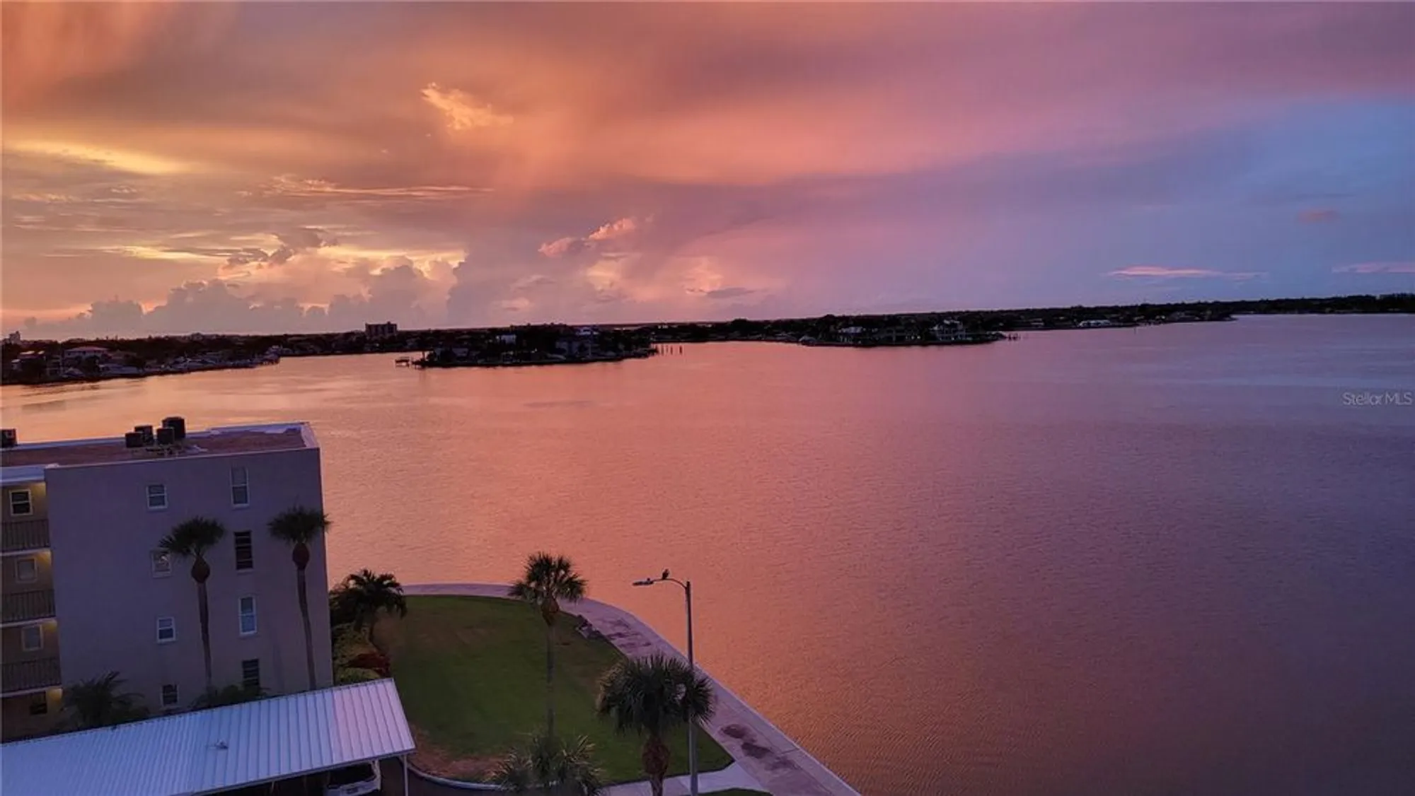 Property Slideshow image 97 of 100 | 7700 sun island dr 608, South Pasadena, FL, 33707