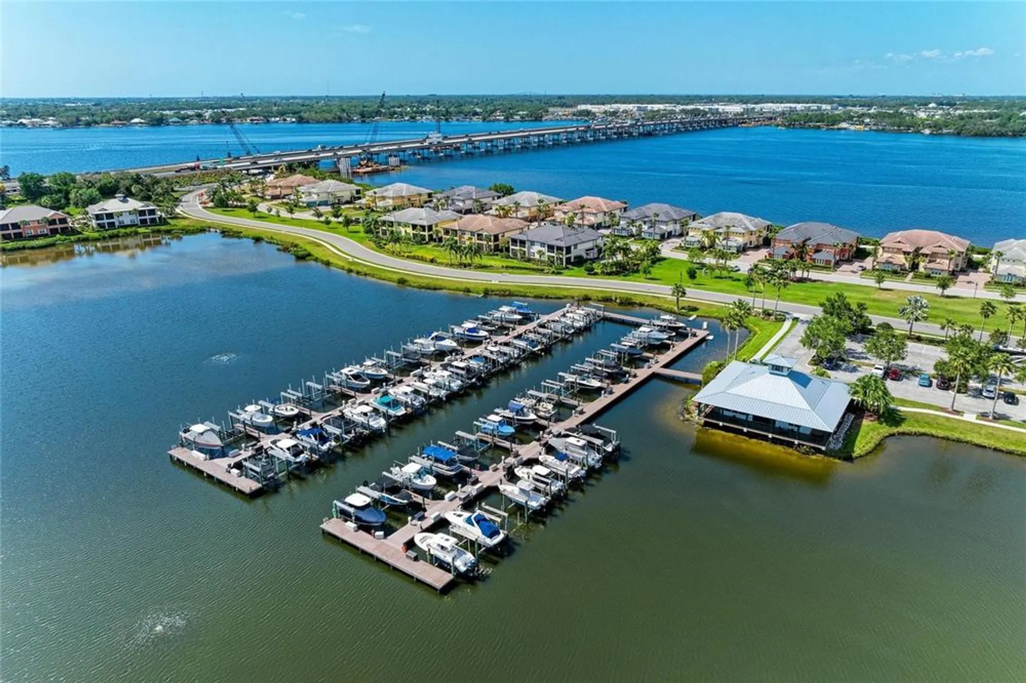Property Slideshow image 43 of 57 | 1010 tidewater shores loop 304, Bradenton, FL, 34208