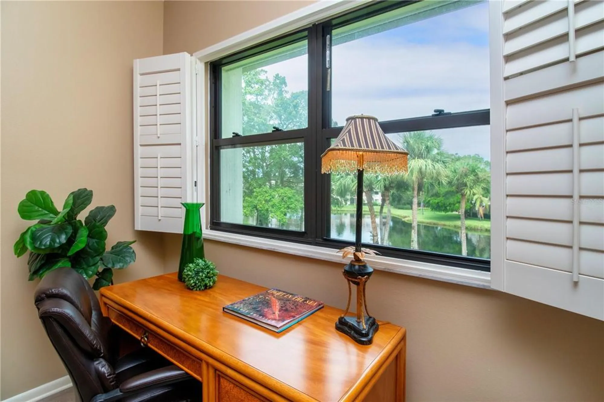 Property Slideshow image 18 of 39 | 5273 heron way # 202, Sarasota, FL, 34231