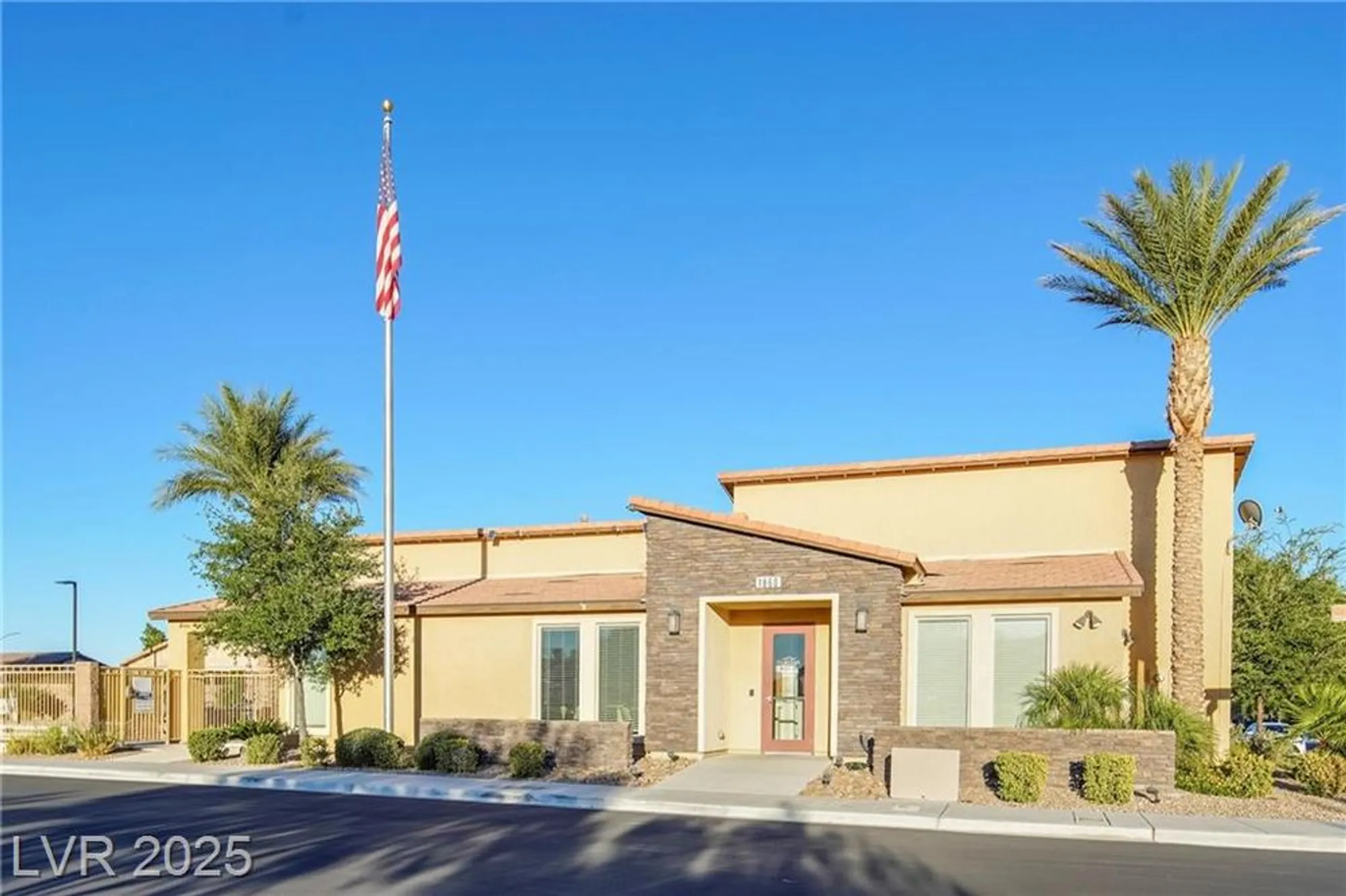 Property Slideshow image 63 of 68 | 1844 wolfcreek falls ct, Henderson, NV, 89044