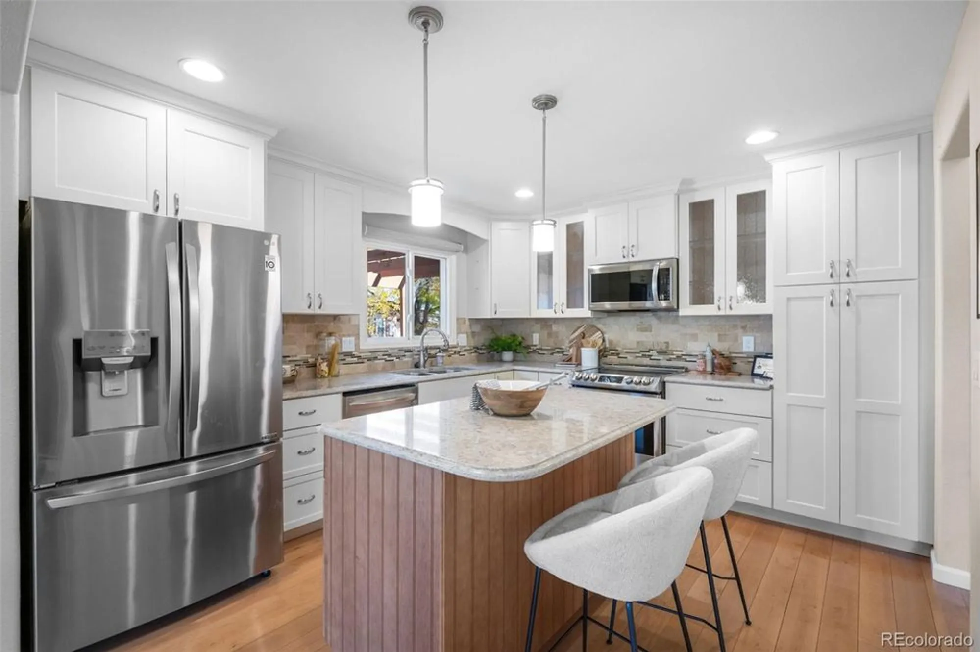 Property Slideshow image 16 of 47 | 4871 greenwich dr, Highlands Ranch, CO, 80130