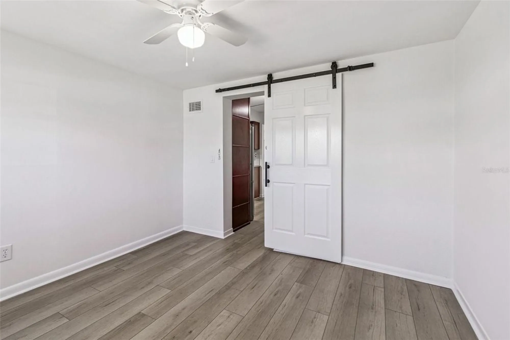 Property Slideshow image 16 of 42 | 9500 mainlands blvd w # 1-a, Pinellas Park, FL, 33782