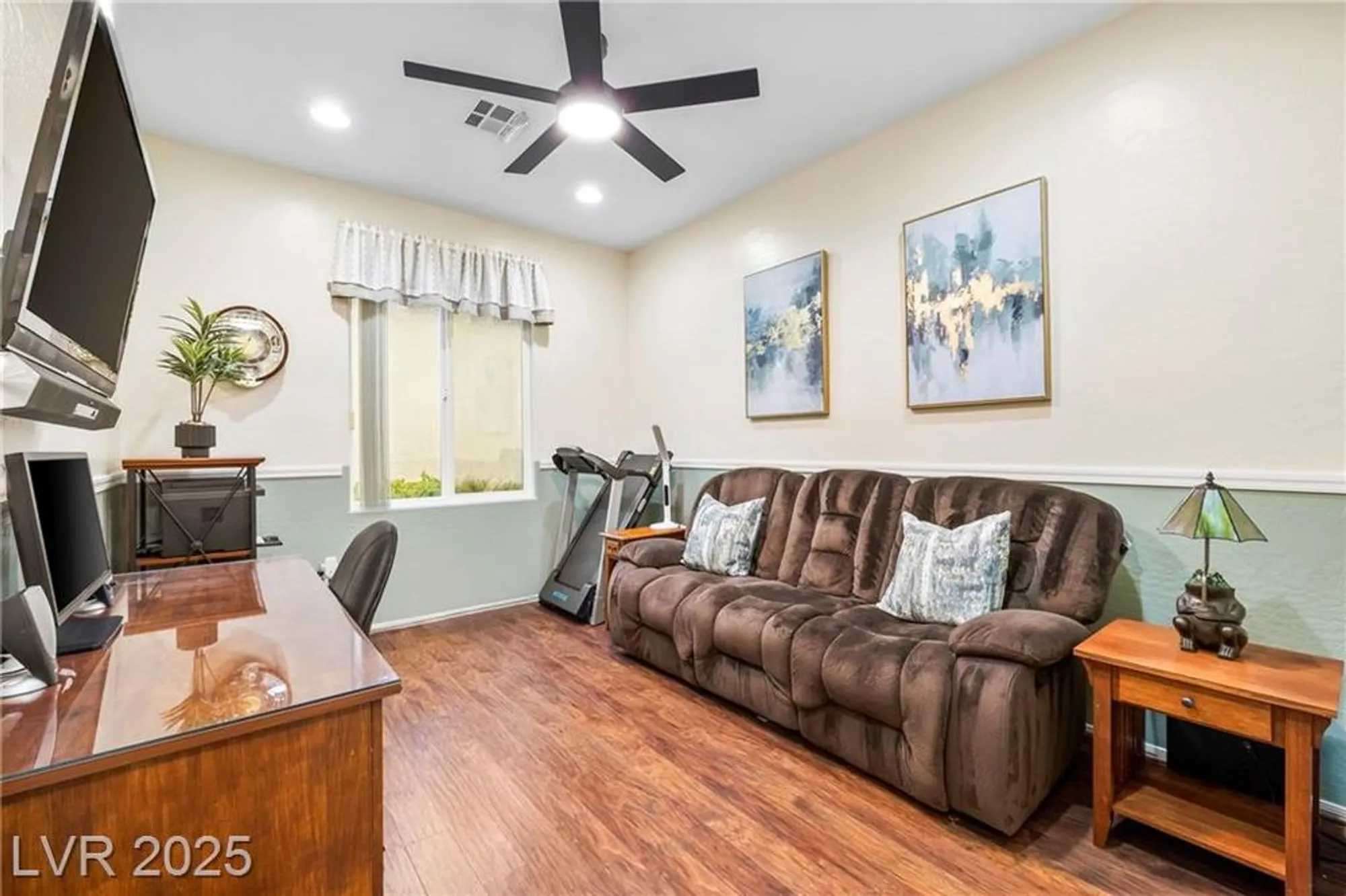 Property Slideshow image 26 of 44 | 2544 solera sky dr, Henderson, NV, 89044