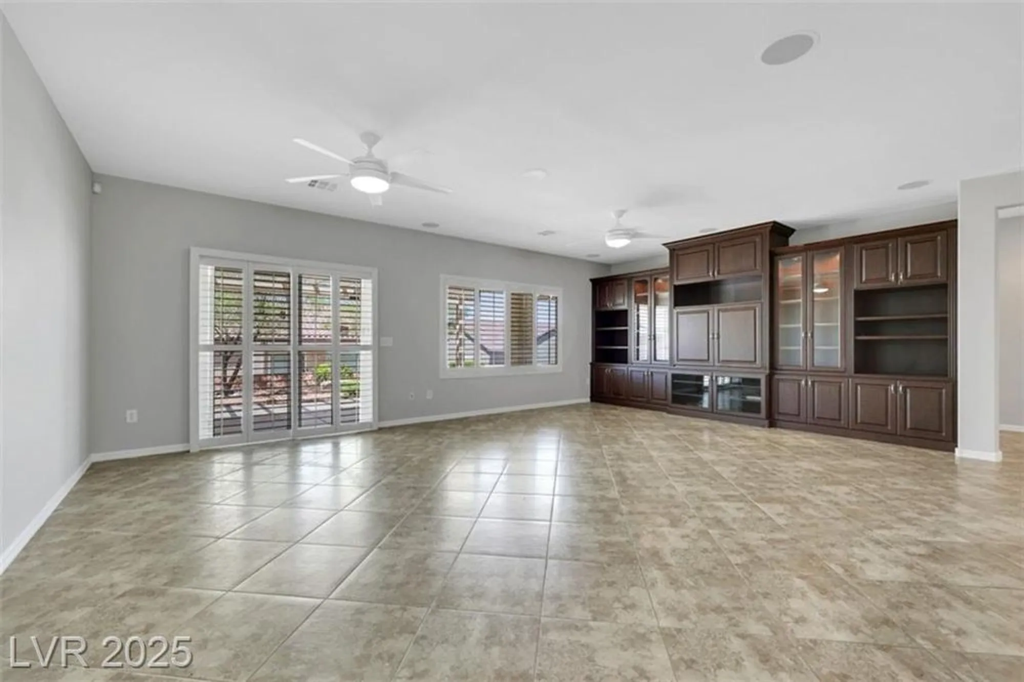 Property Slideshow image 18 of 34 | 2159 bensley st, Henderson, NV, 89044