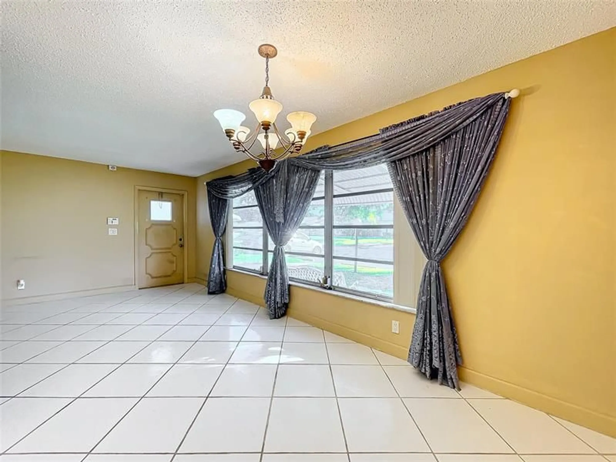Property Slideshow image 11 of 83 | 1035 nw 88th ave c89, Plantation, FL, 33322