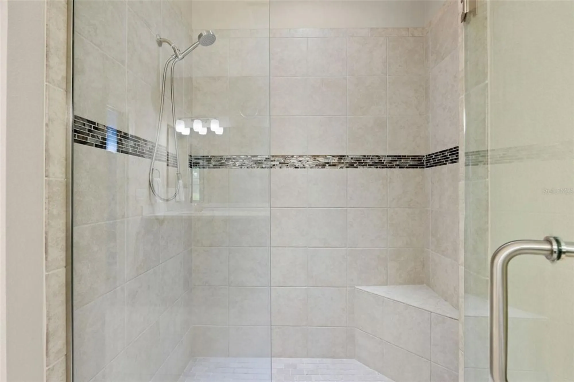 Property Slideshow image 18 of 59 | 10413 highland park pl, Palmetto, FL, 34221