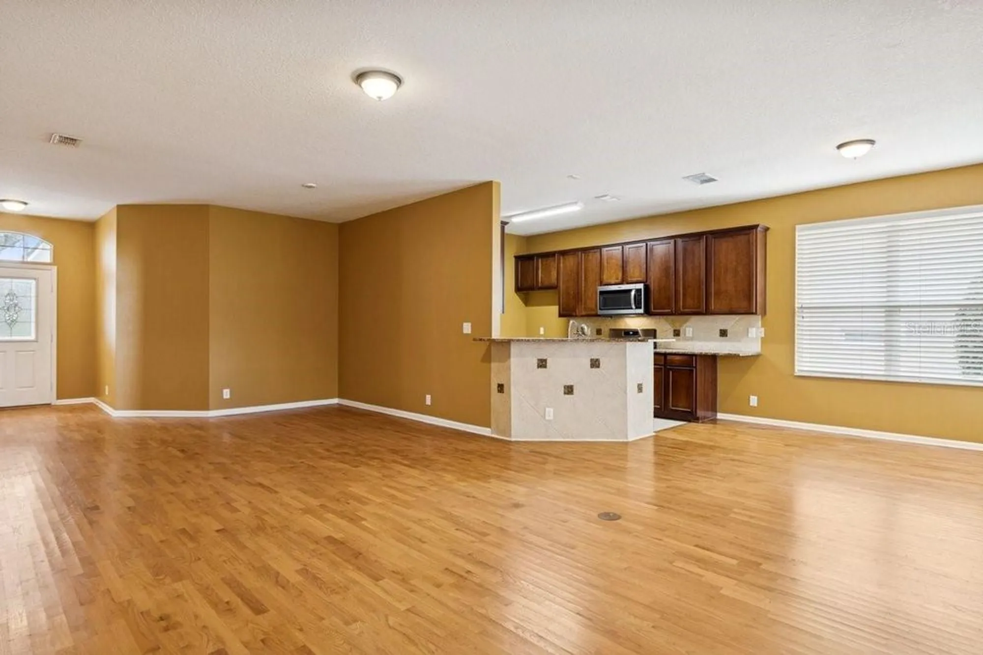 Property Slideshow image 12 of 44 | 902 heron point cir, Deland, FL, 32724