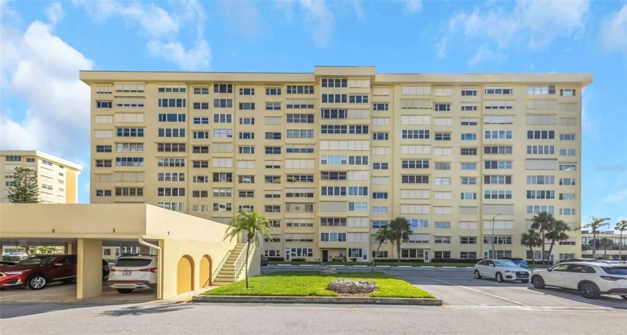Property Slideshow image 73 of 95 | 4550 cove cir apt 207, St Petersburg, FL, 33708