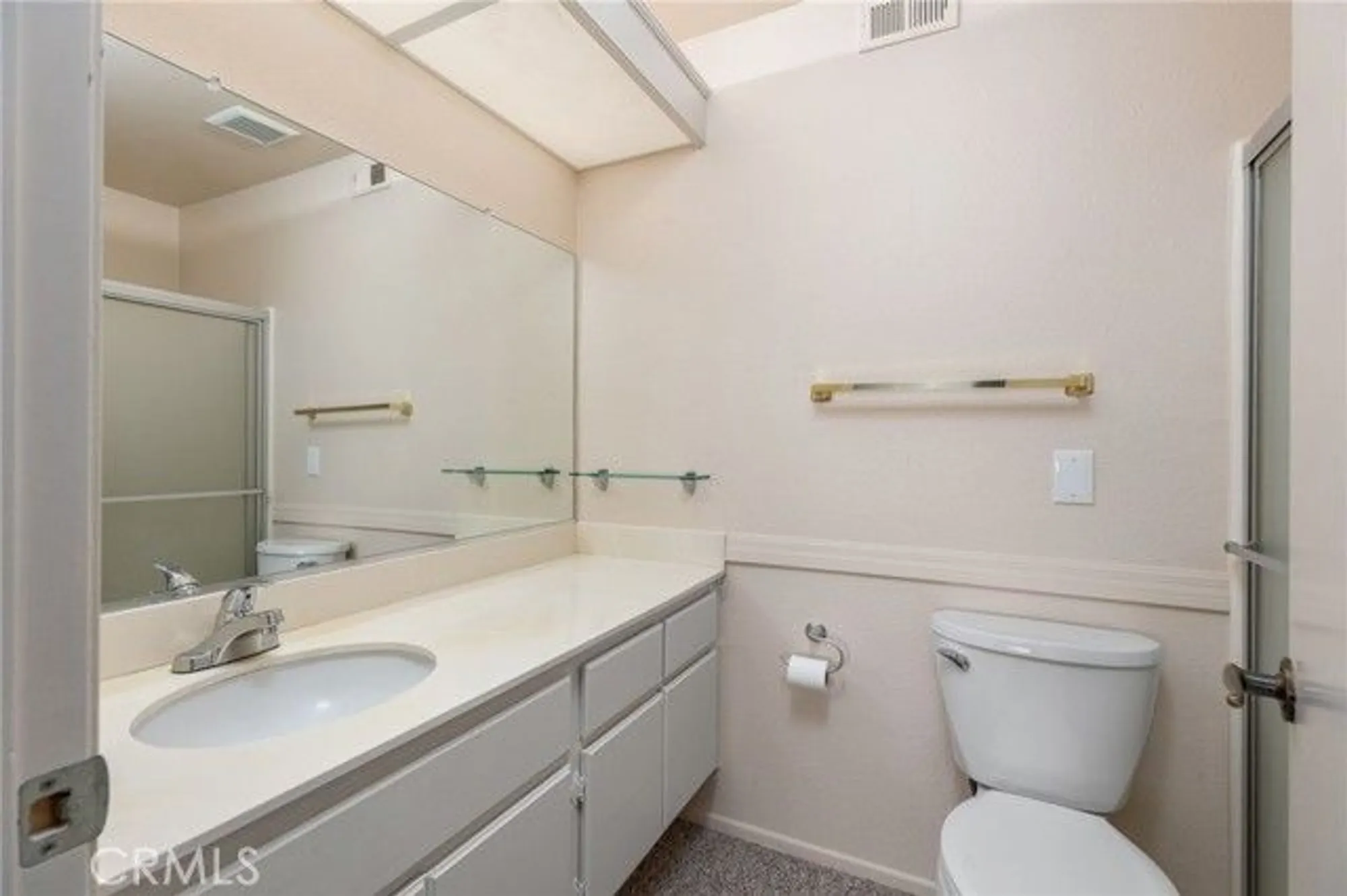 Property Slideshow image 14 of 24 | 668 la costa dr, Banning, CA, 92220