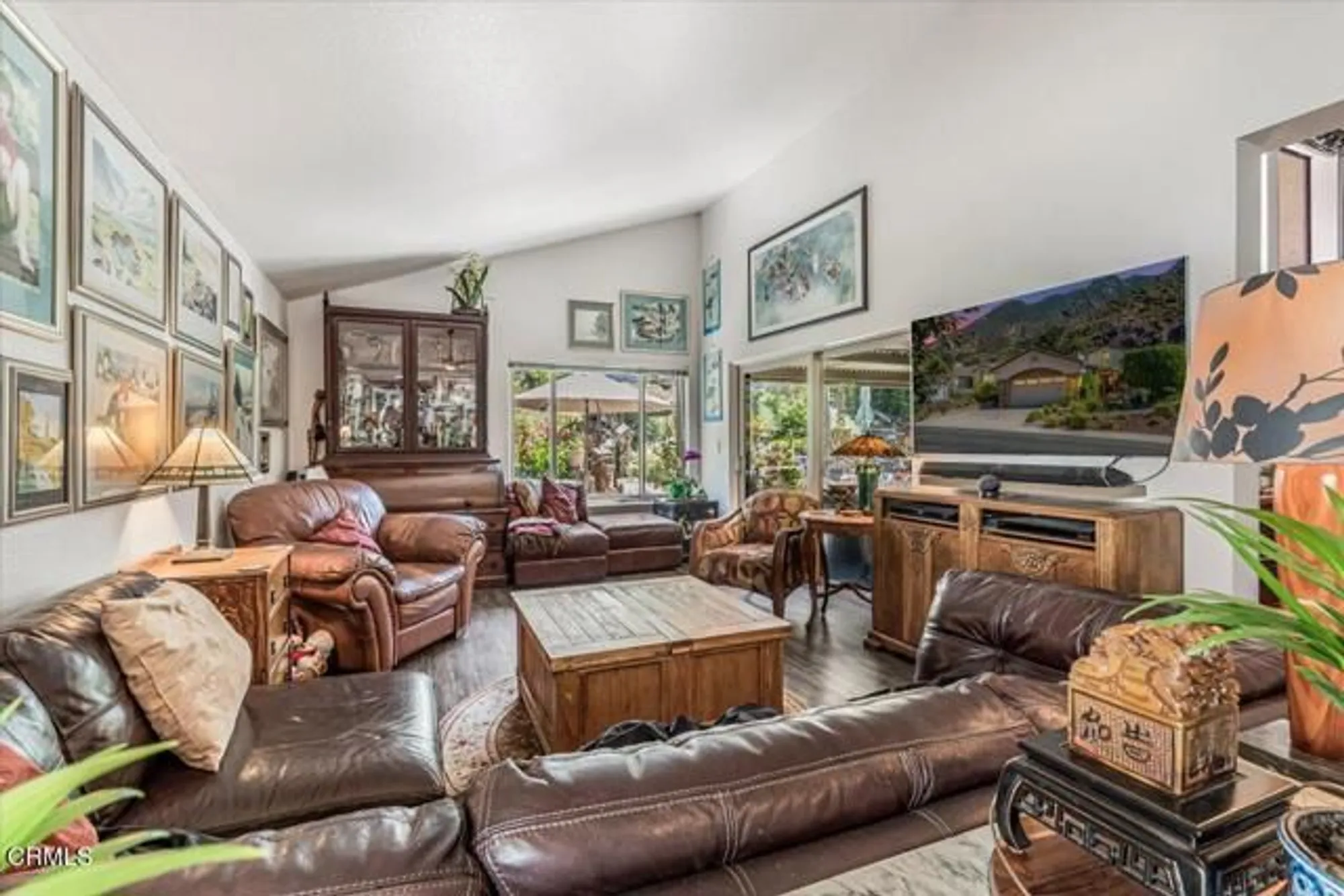 Property Slideshow image 34 of 49 | 6186 irena ave, Camarillo, CA, 93012