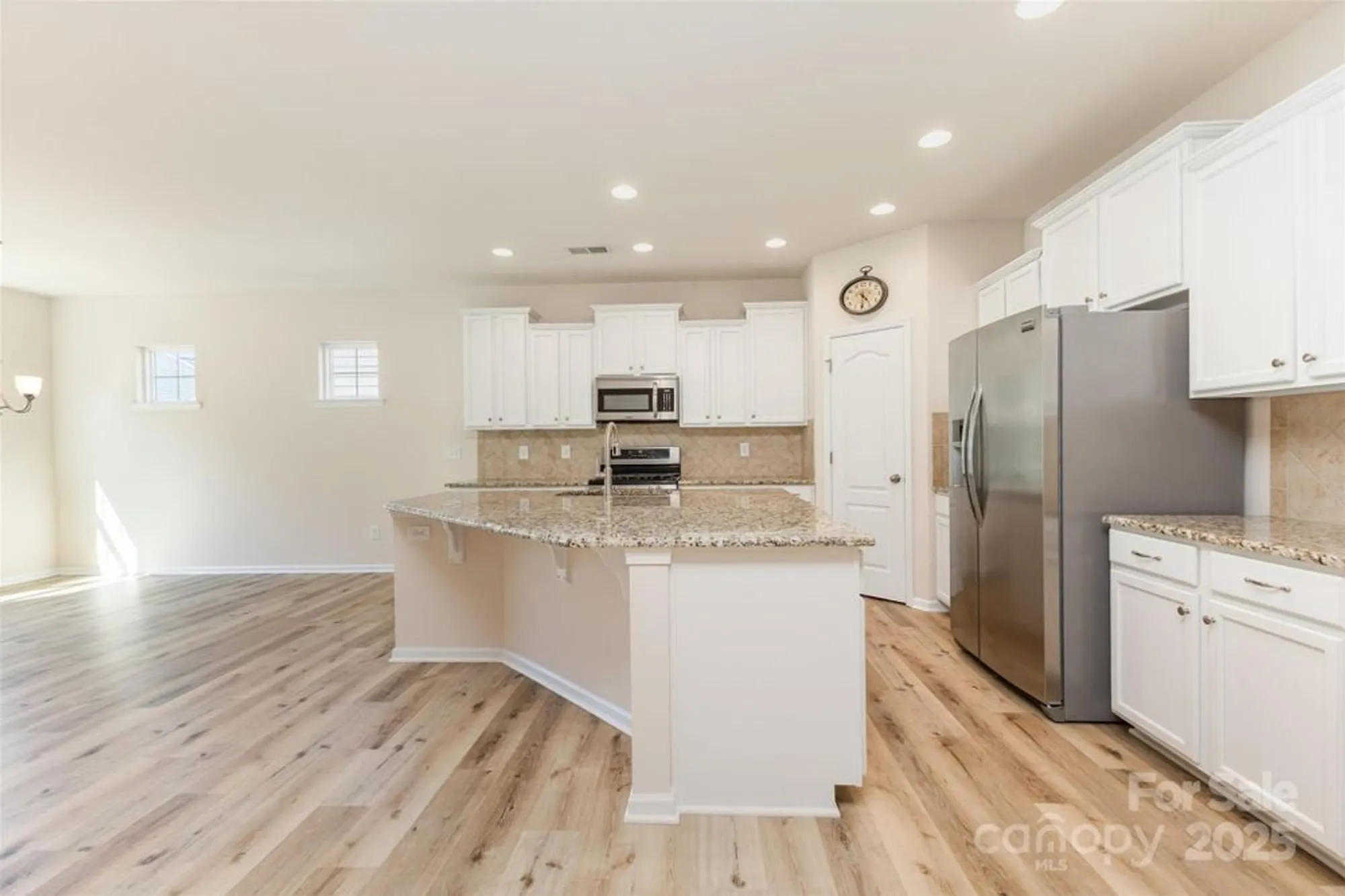 Property Slideshow image 17 of 28 | 6007 edinburgh ln, Fort Mill, SC, 29707