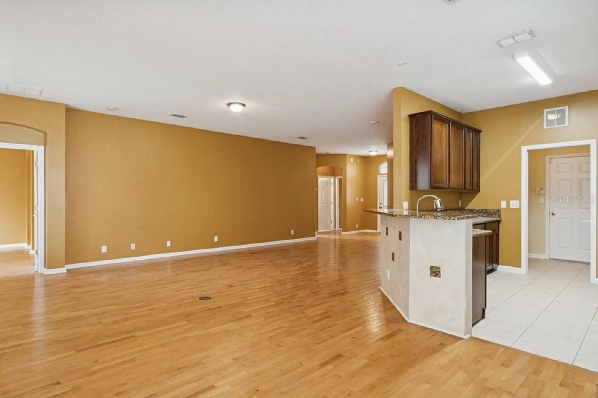 Property Slideshow image 11 of 44 | 902 heron point cir, Deland, FL, 32724