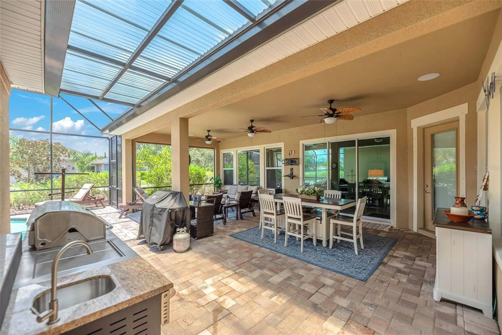 Property Slideshow image 43 of 58 | 6122 watercolor dr, Lithia, FL, 33547